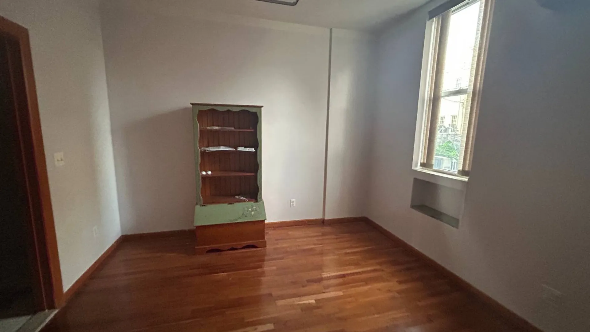 Property at 590 Onderdonk Avenue, Ridgewood, NY 11385 4