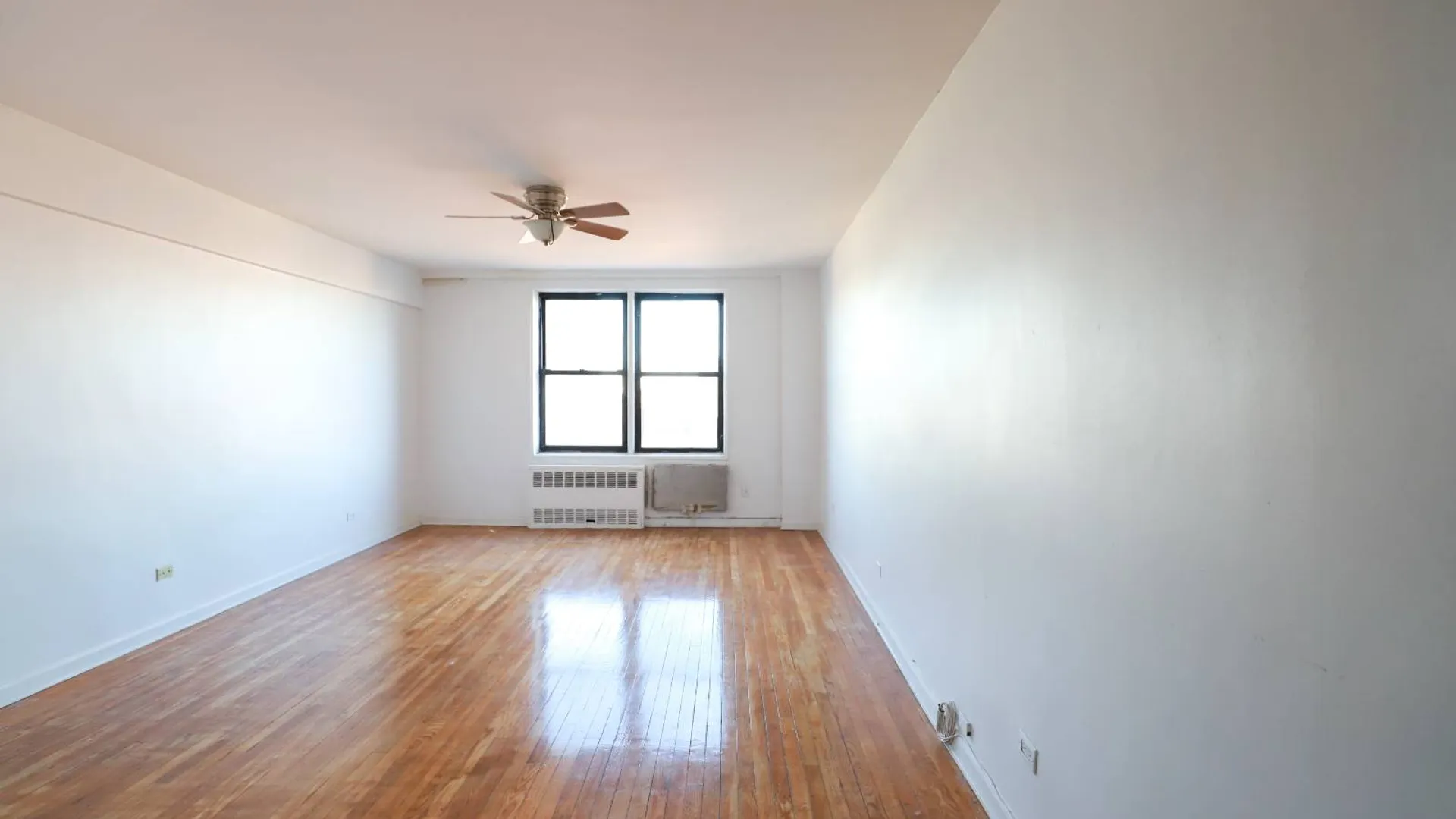 Property at 53-11 90 Street, Elmhurst, NY 11373 3