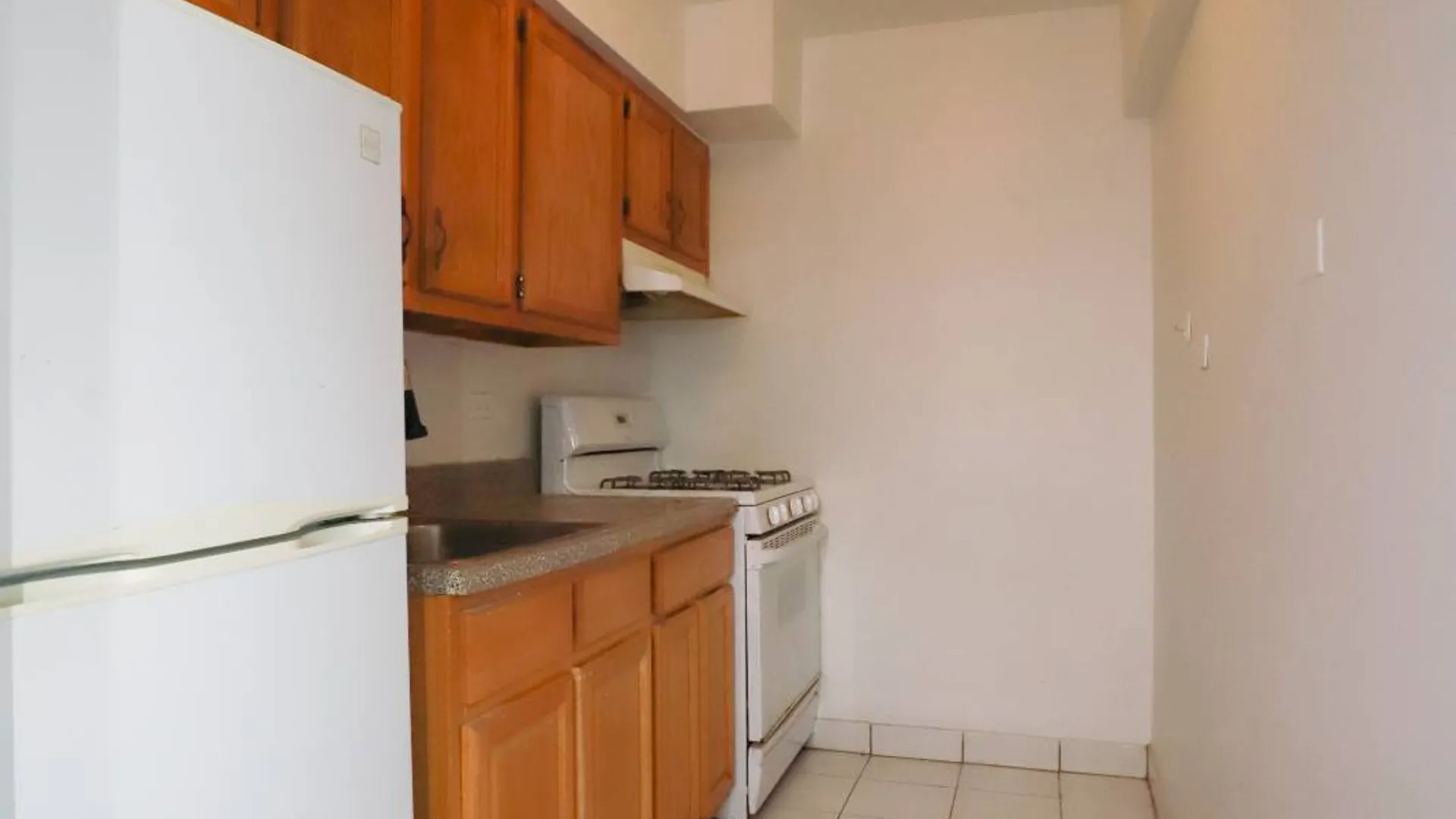 Property at 53-11 90 Street, Elmhurst, NY 11373 7