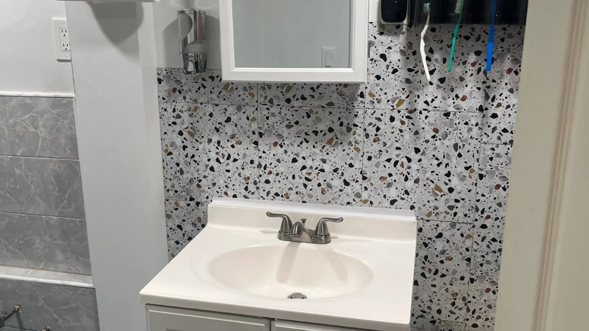 Property at 137-15 220th PL, Laurelton, NY 11413 25