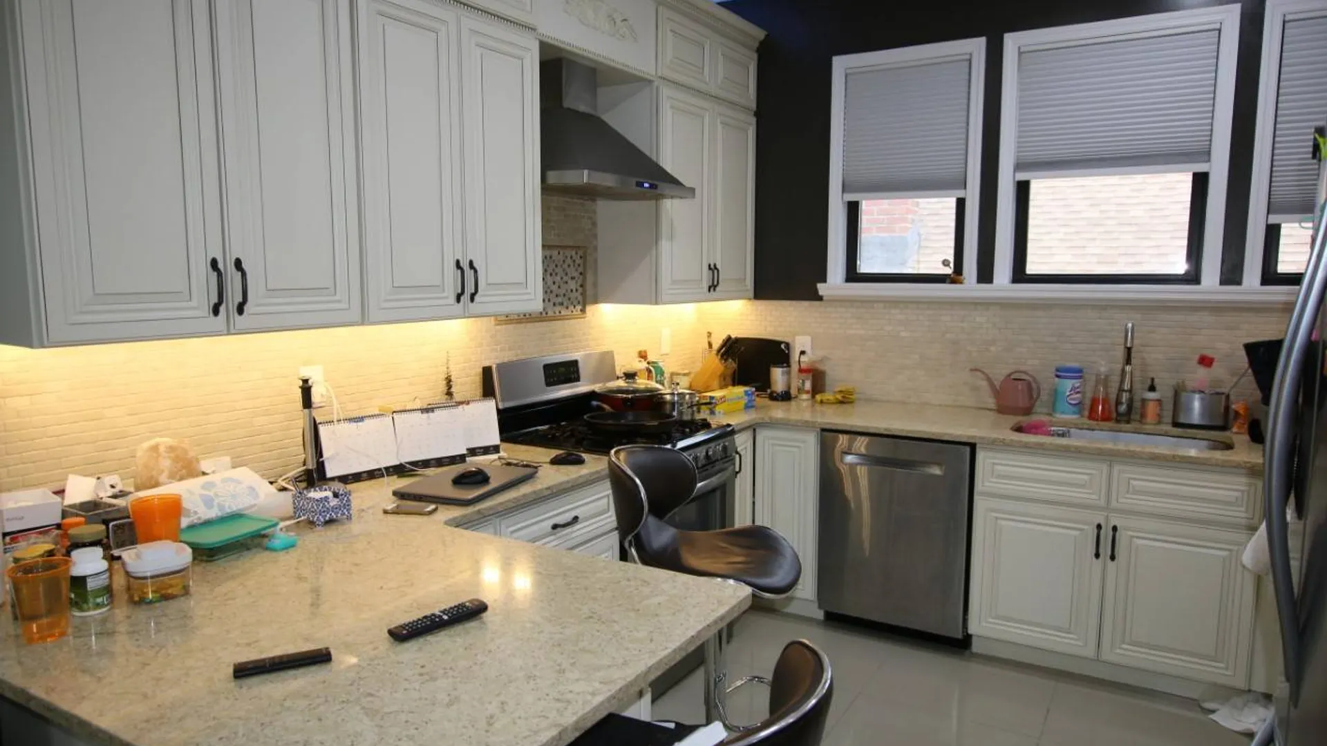 Property at 33-81 164 st, Flushing, NY 11358 11