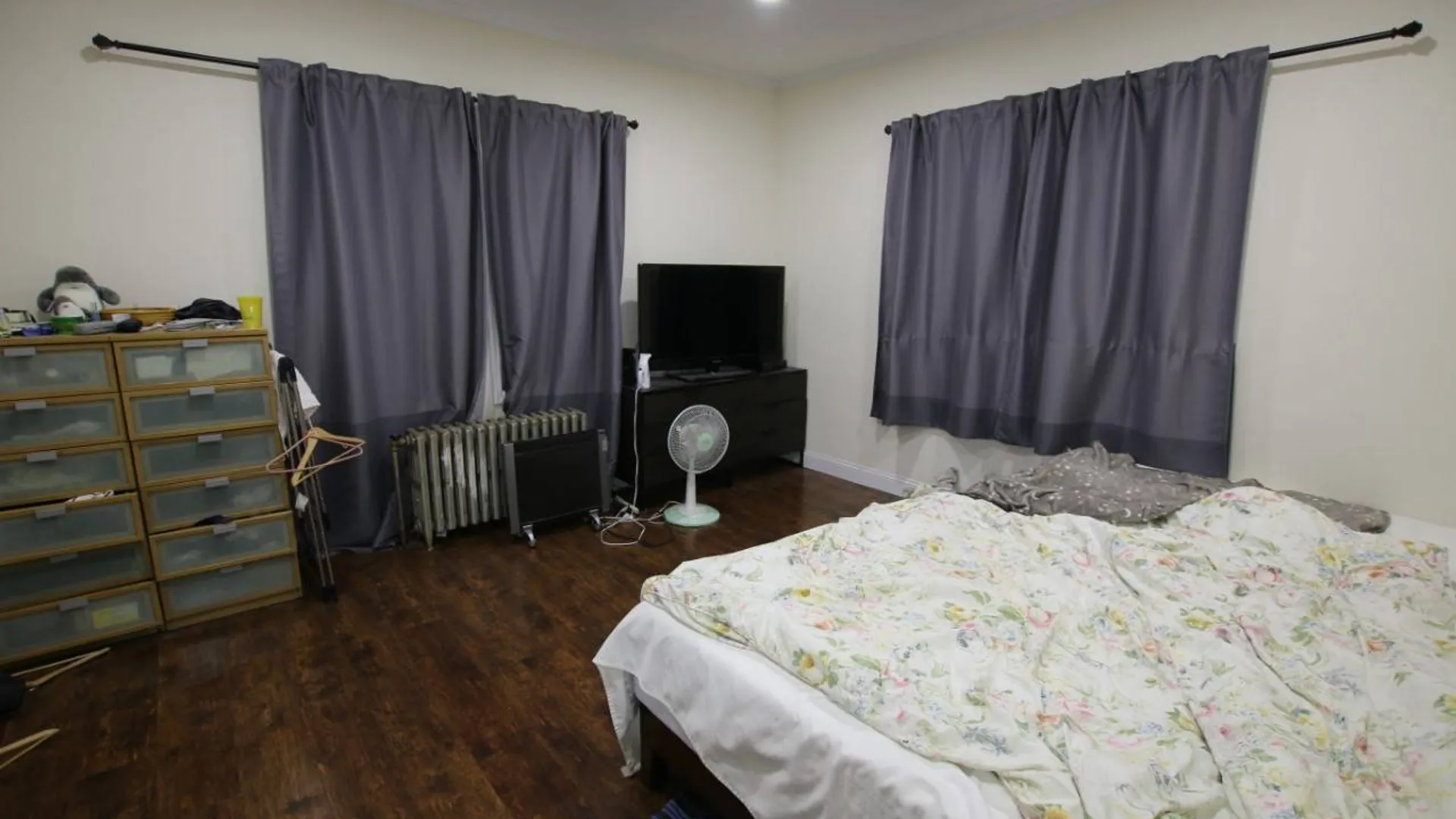 Property at 33-81 164 st, Flushing, NY 11358 10