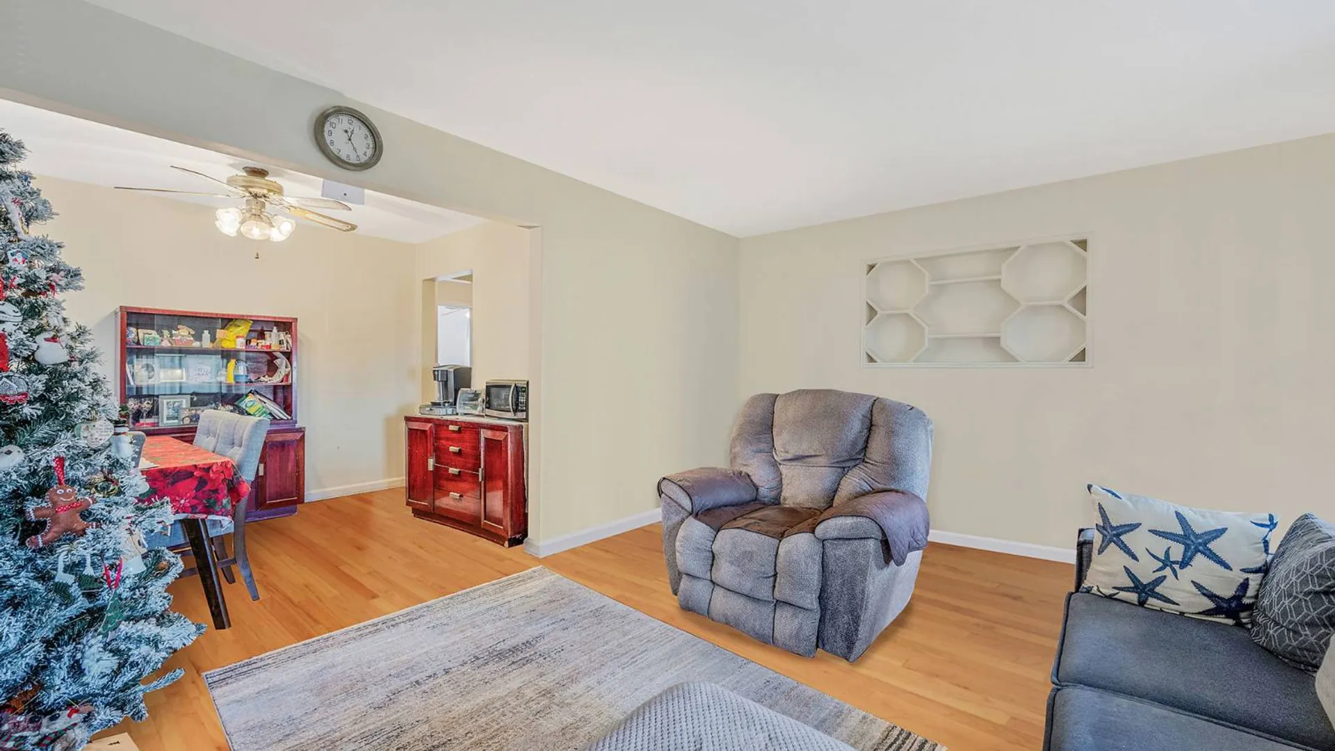Property at 34 Meyer Avenue, Valley Stream, NY 11580 12
