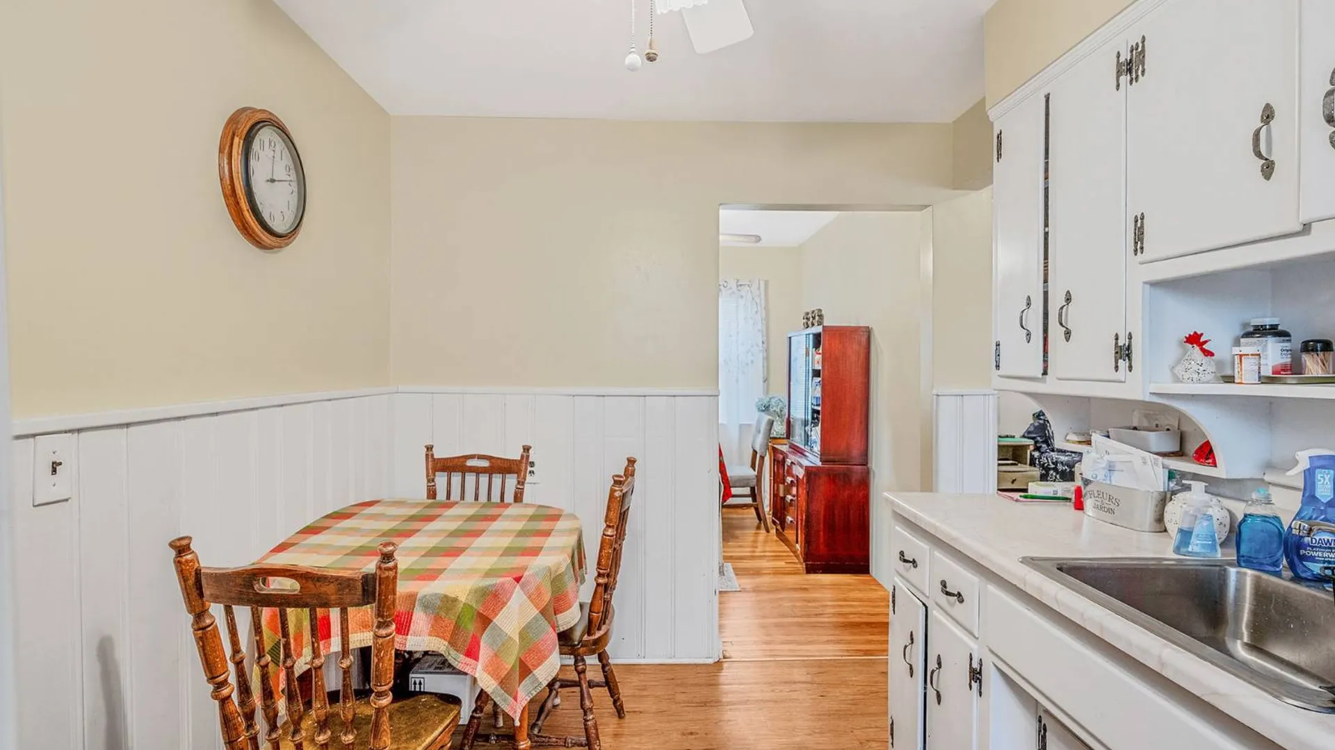 Property at 34 Meyer Avenue, Valley Stream, NY 11580 21