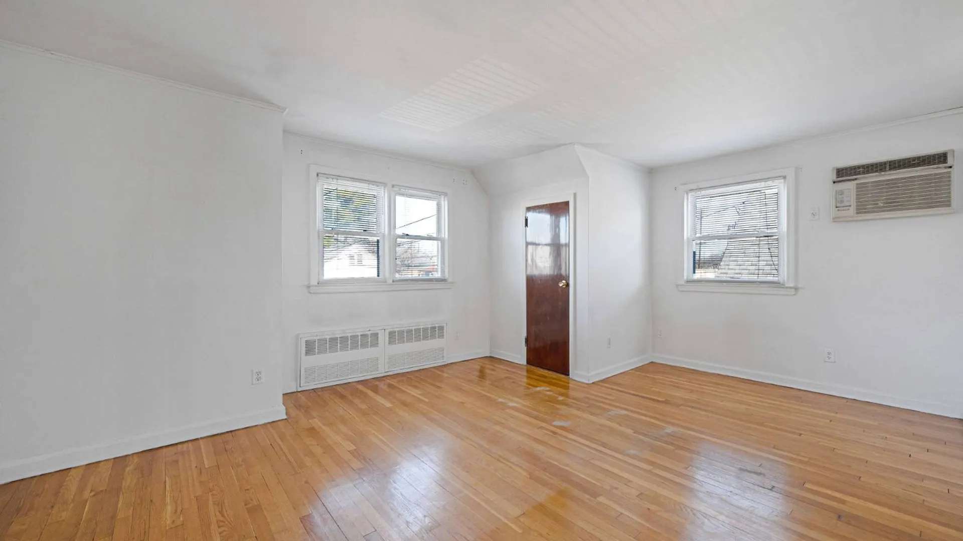 Property at 34 Meyer Avenue, Valley Stream, NY 11580 28