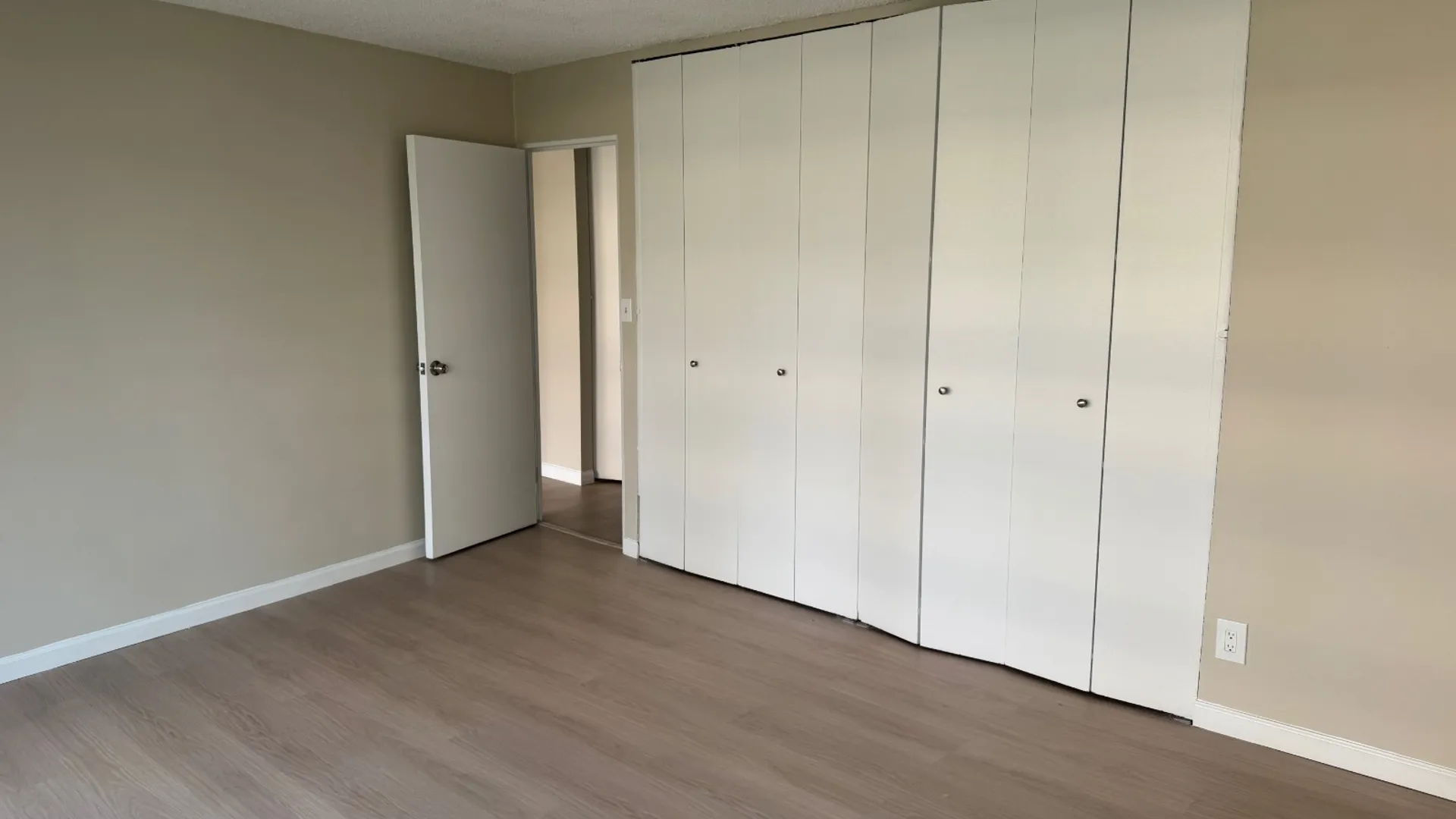 Property at 166-31 9TH Avenue, Whitestone, NY 11357 8