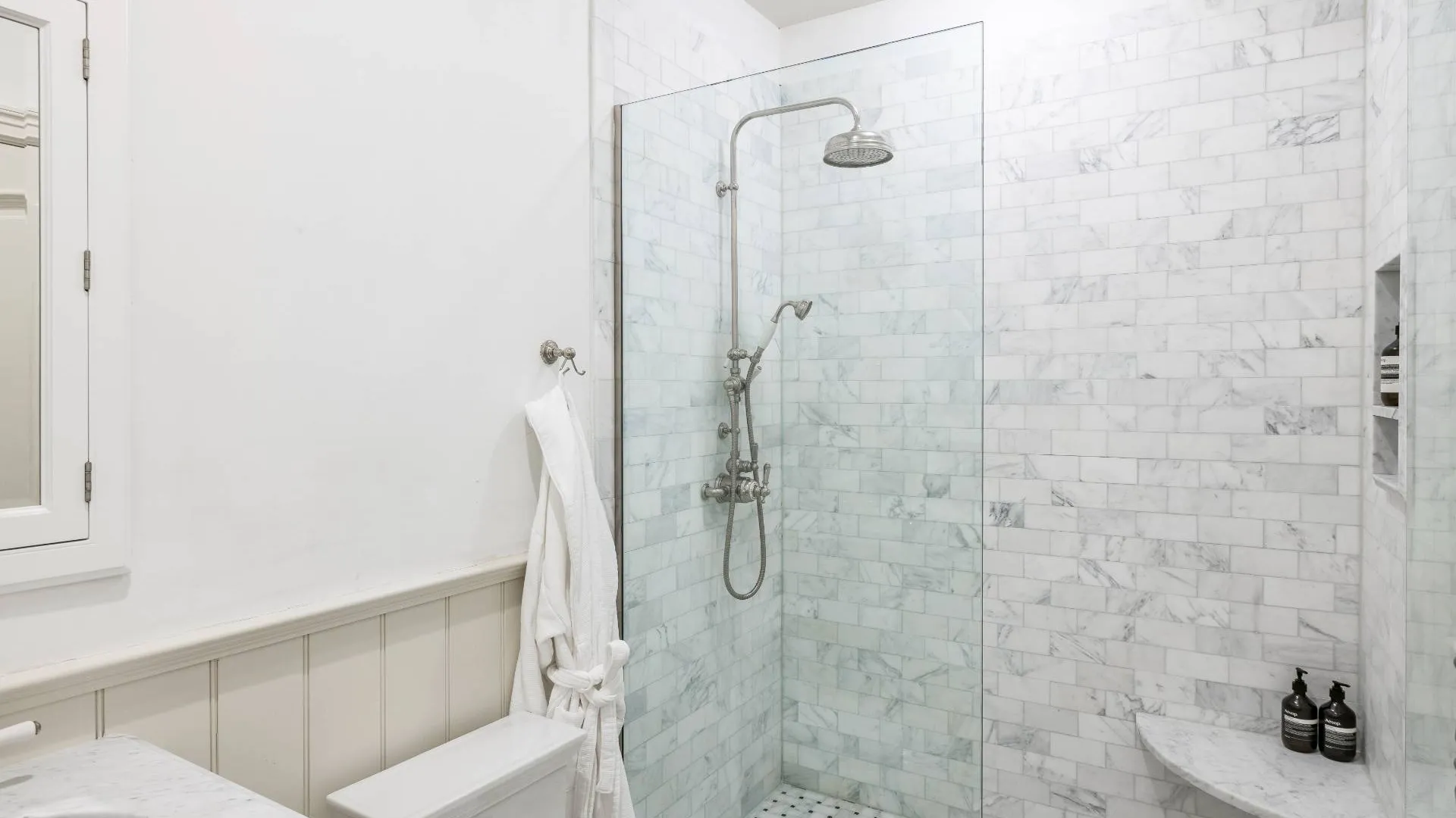 Property at 58 Wainscott Stone Road, Wainscott, NY 11975 29