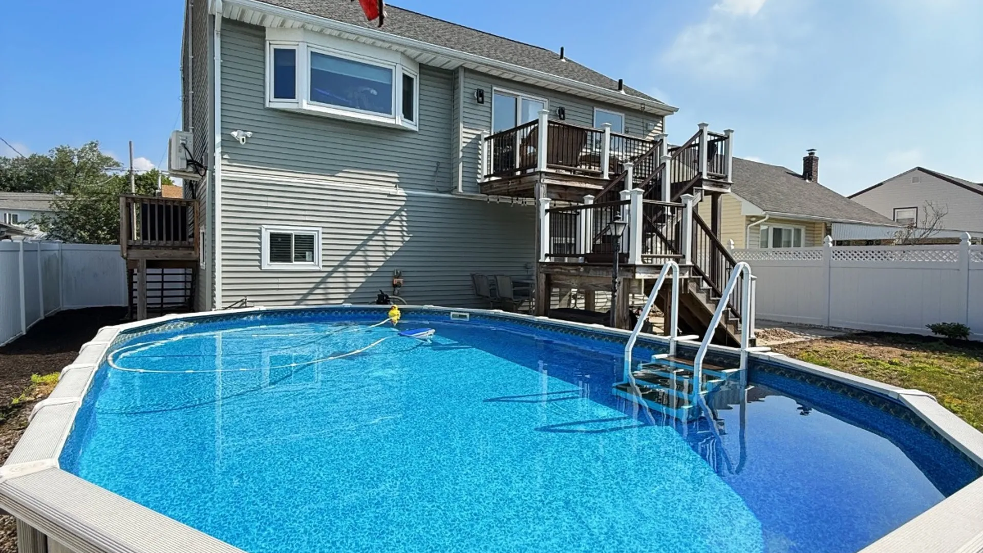 Property at 22 Wilshire Ct, Freeport, NY 11520 3