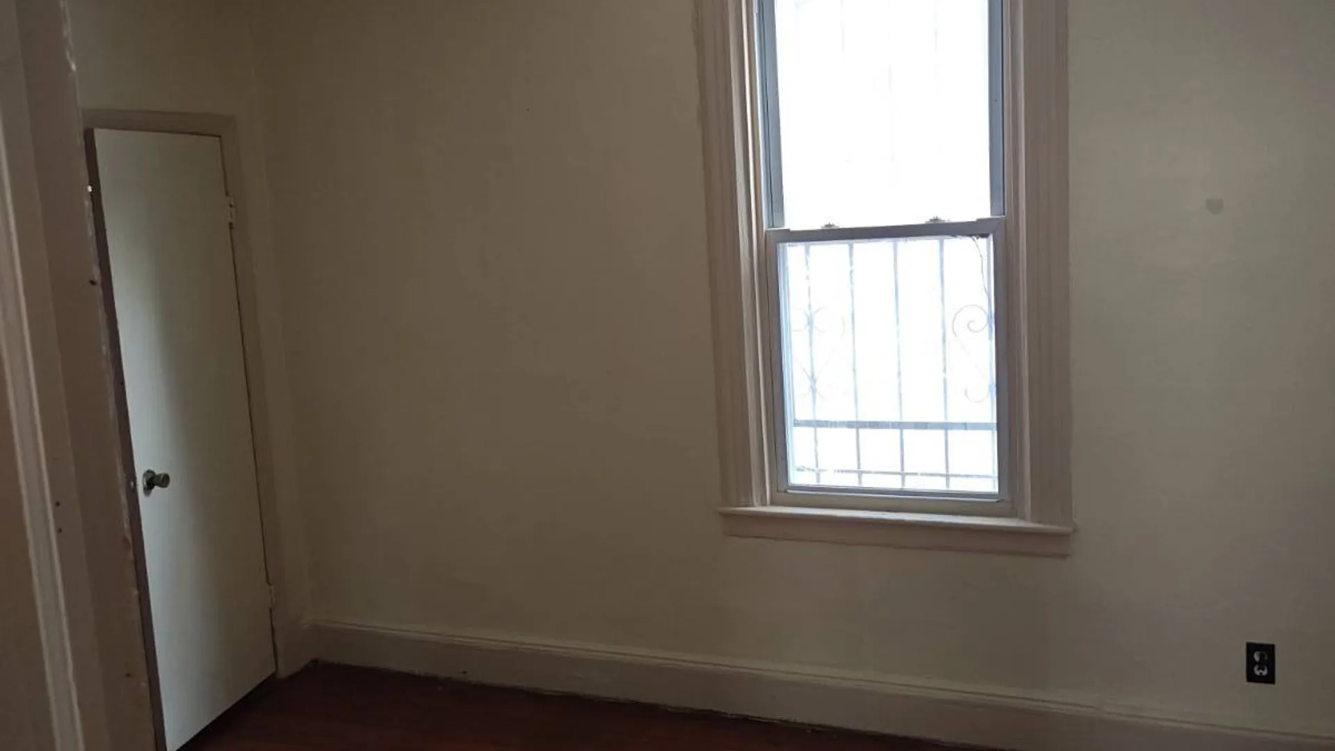 Property at 118 Winter Avenue, Staten Island, NY 10301 3