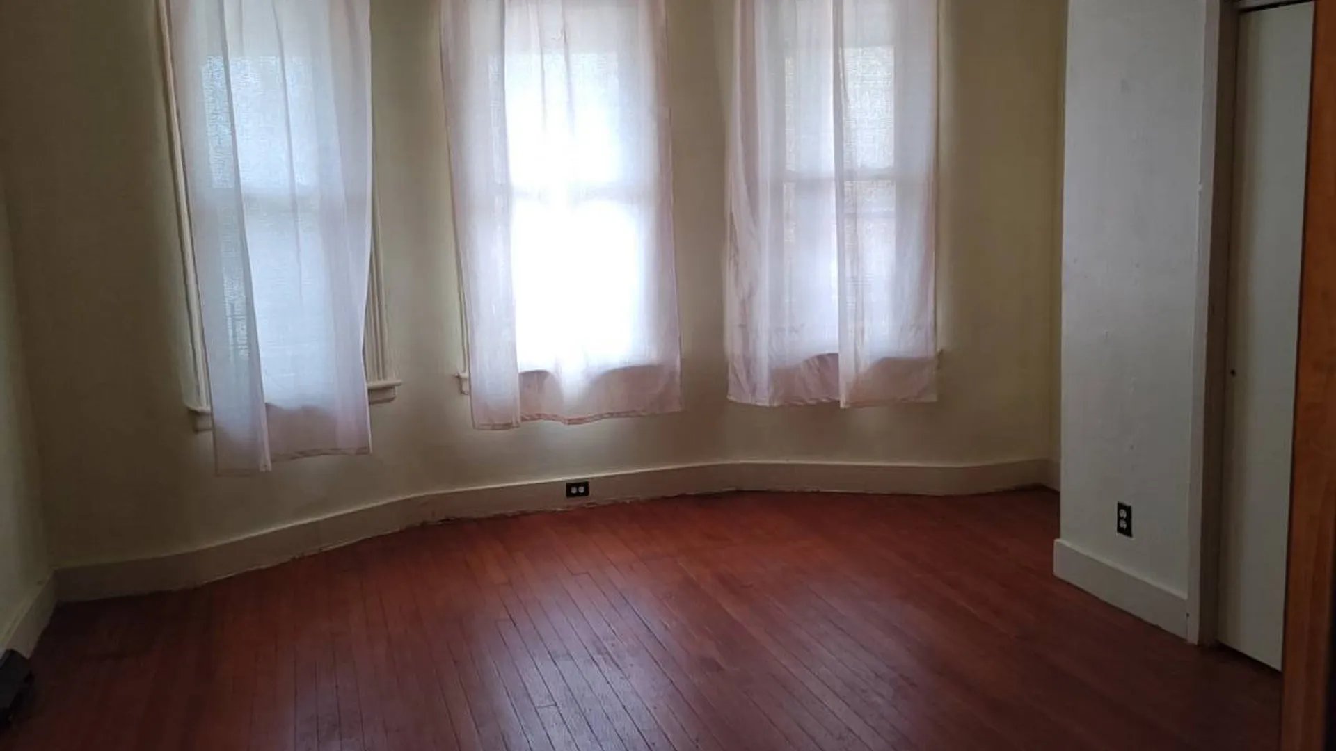 Property at 118 Winter Avenue, Staten Island, NY 10301 6