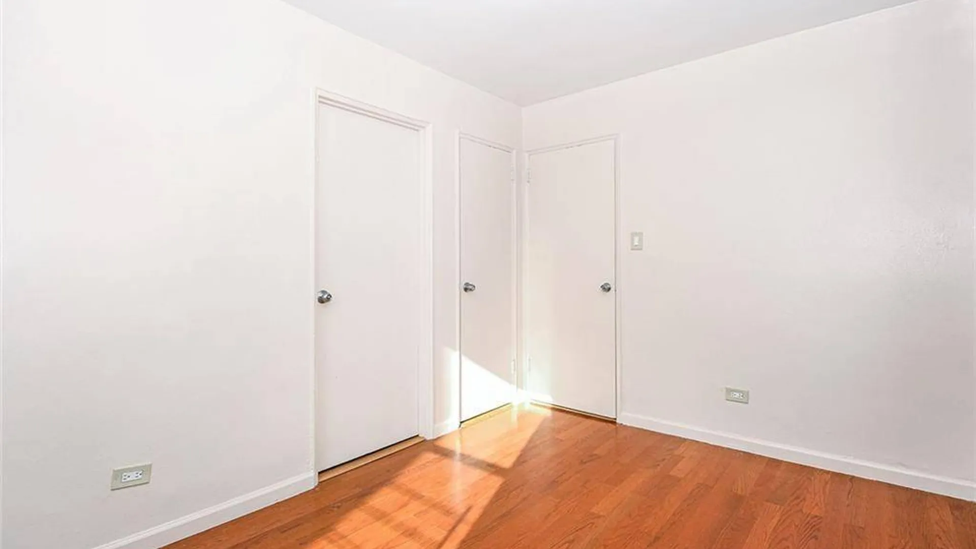 Property at 3531 Bronxwood Avenue, Bronx, NY 10469 9