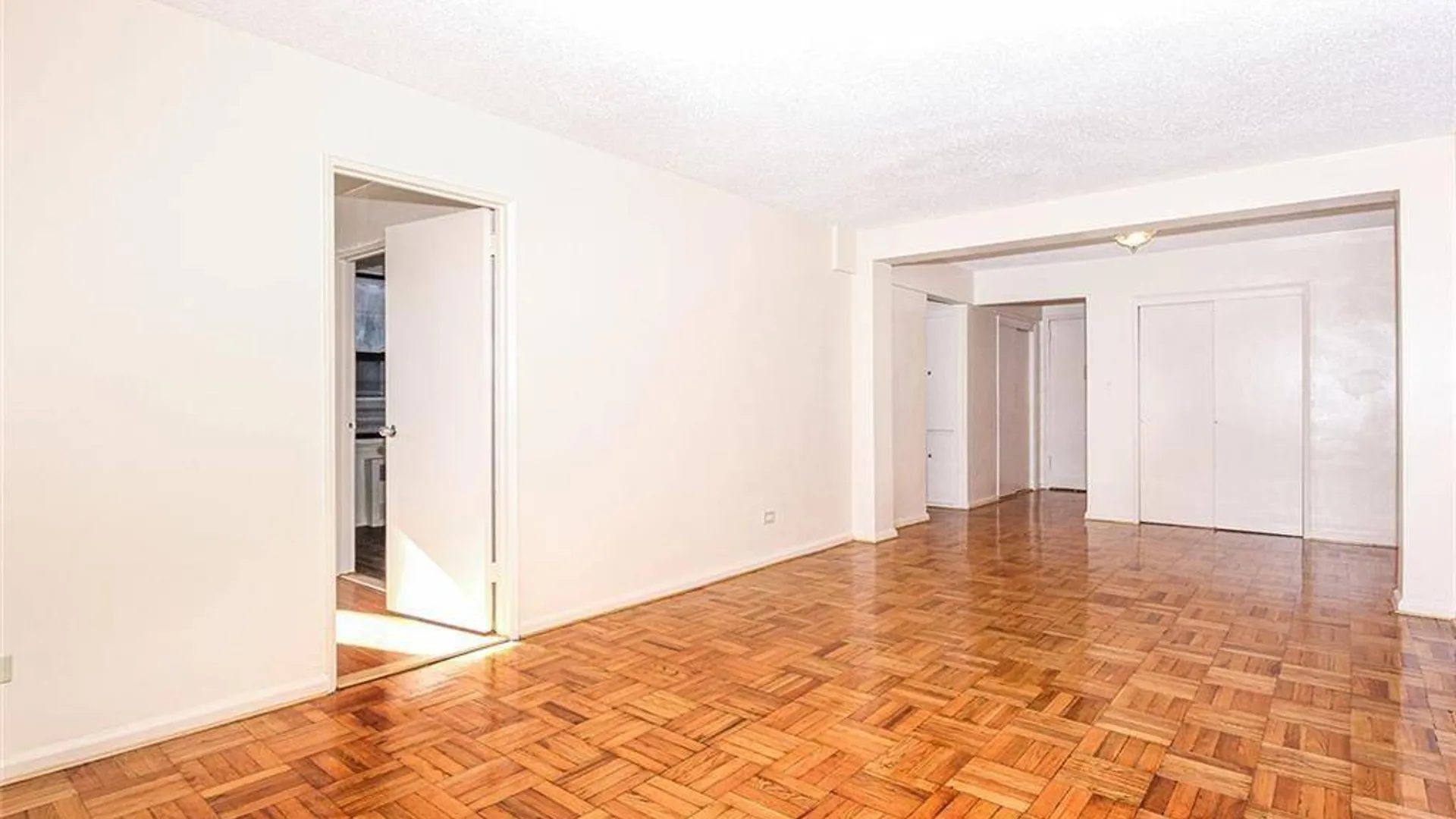 Property at 3531 Bronxwood Avenue, Bronx, NY 10469 6