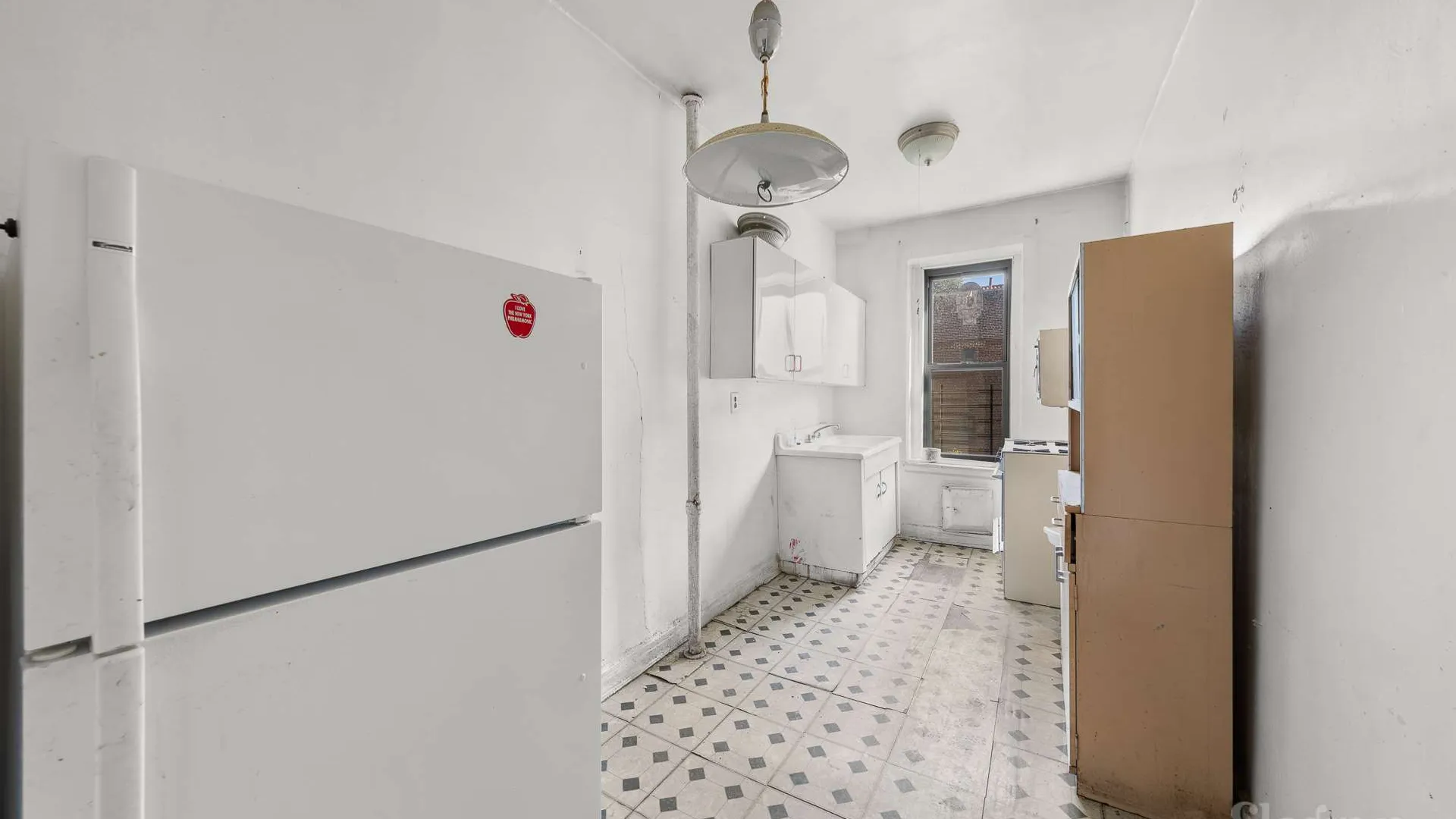 Property at 37 -16 83rd St, Queens, NY 11372 8