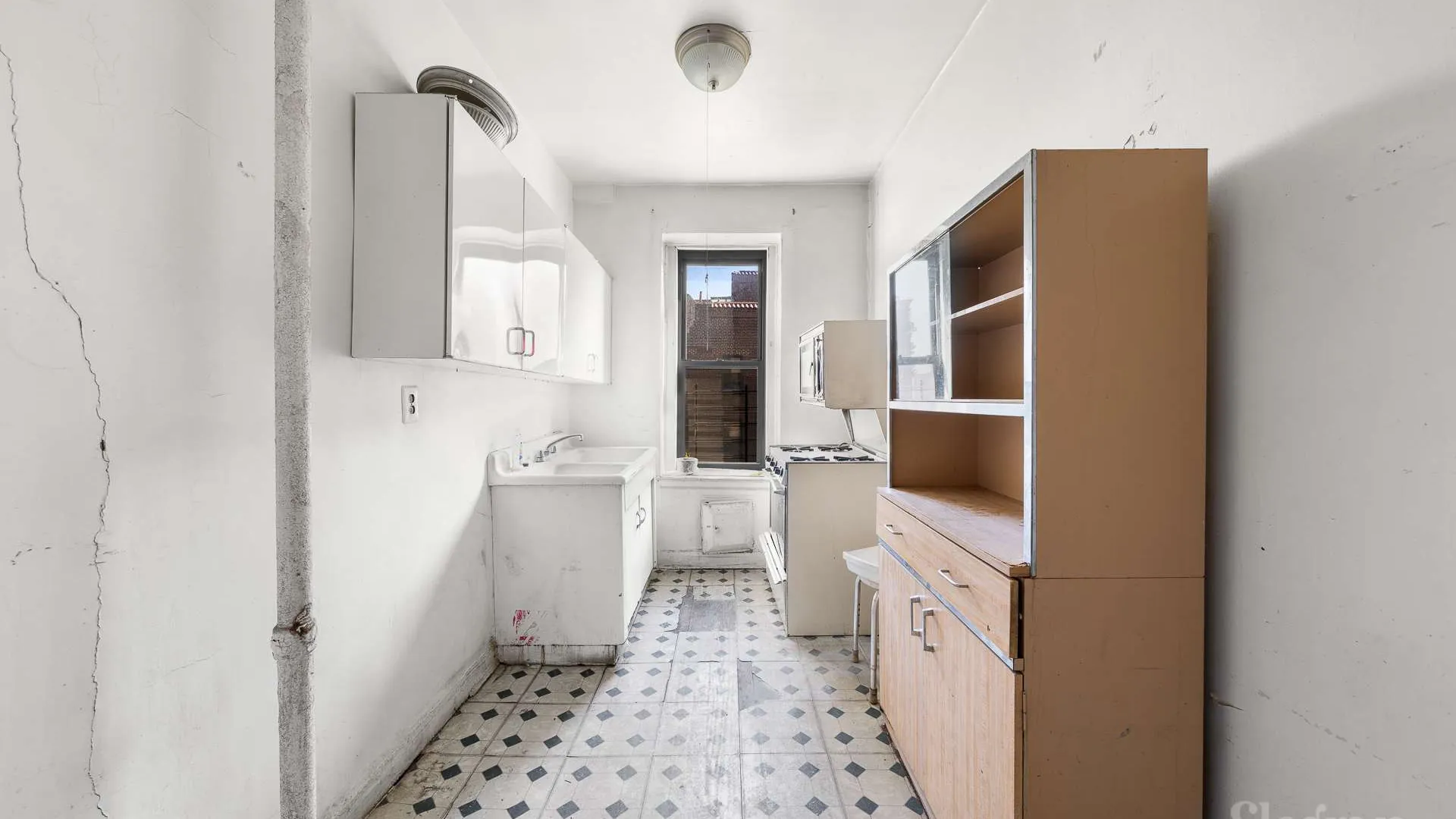Property at 37 -16 83rd St, Queens, NY 11372 9