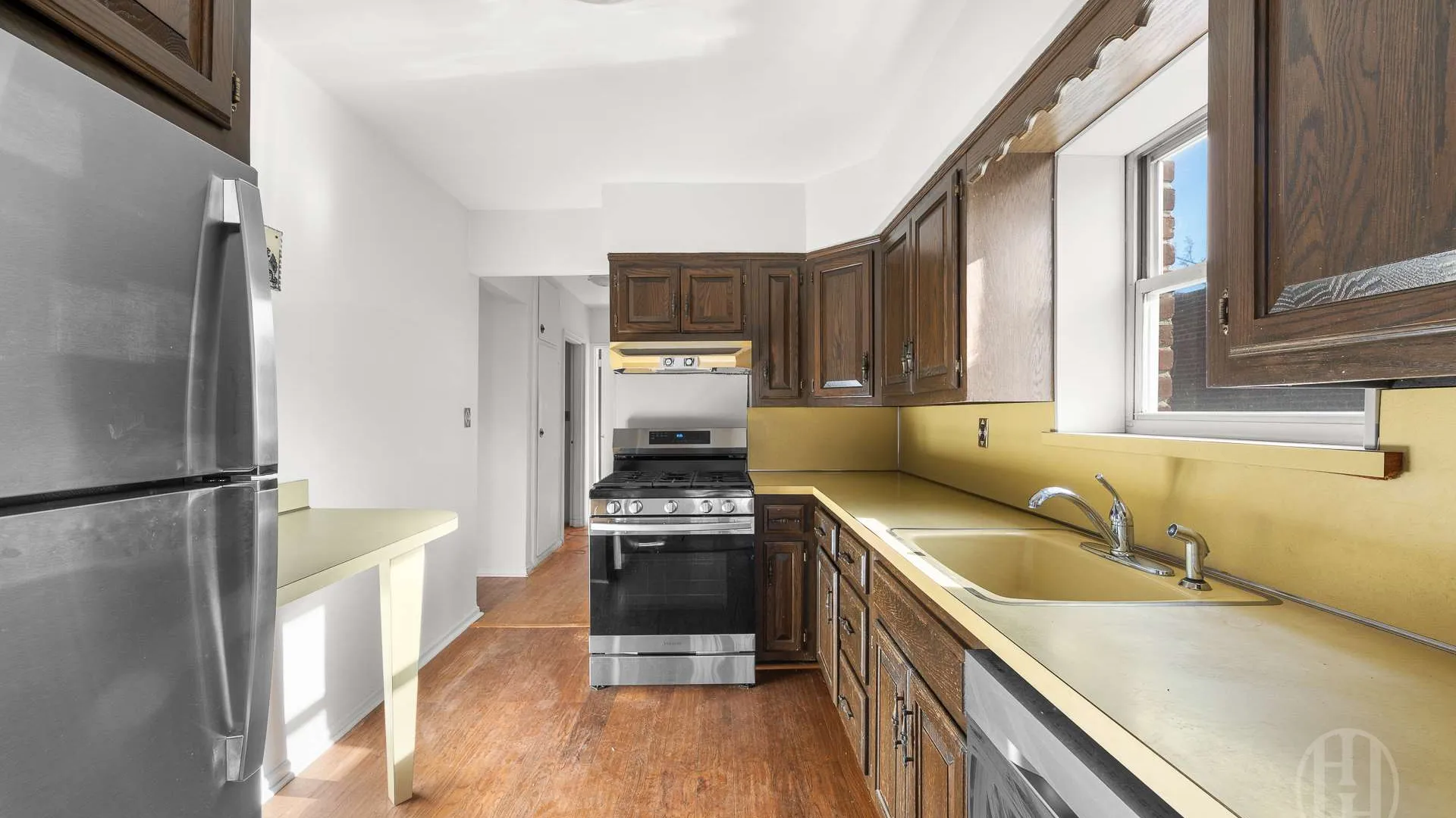Property at 24 -29 78th St, Queens, NY 11370 18