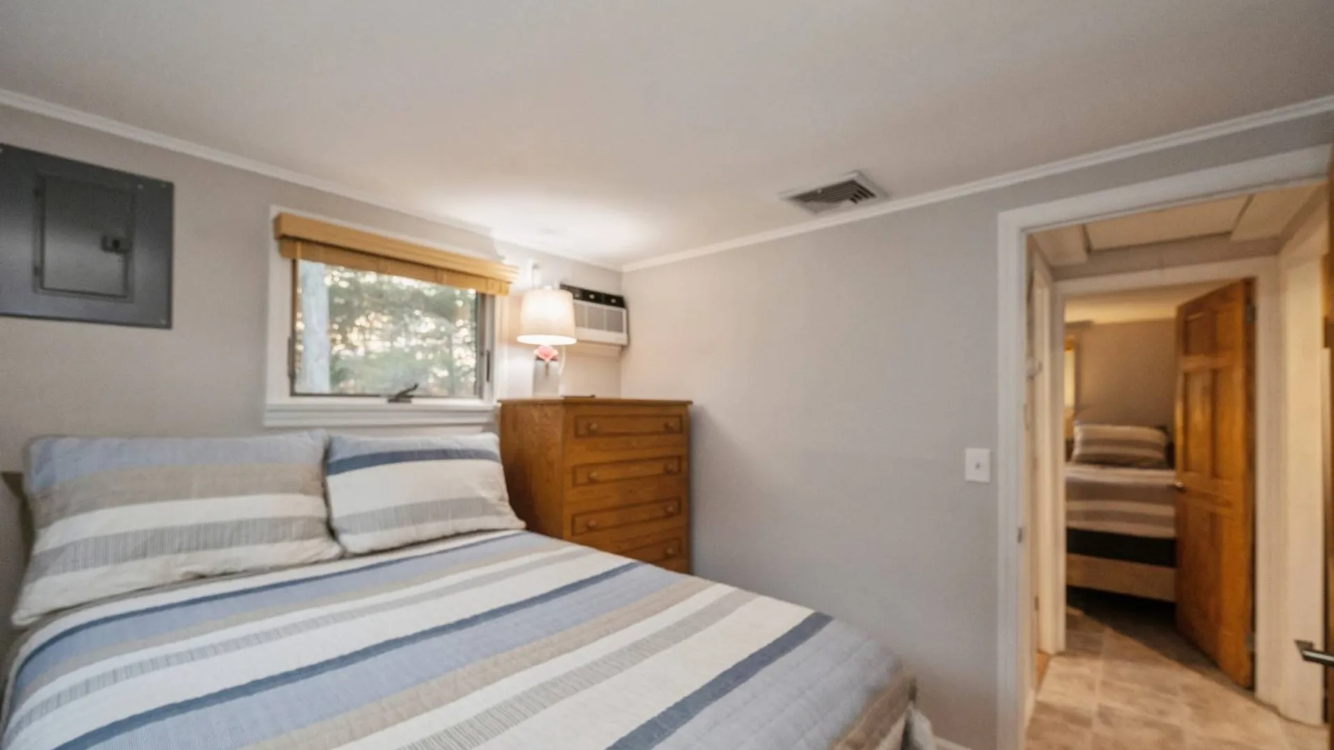 Property at 14 East Landing, Hampton Bays, NY 11946 15