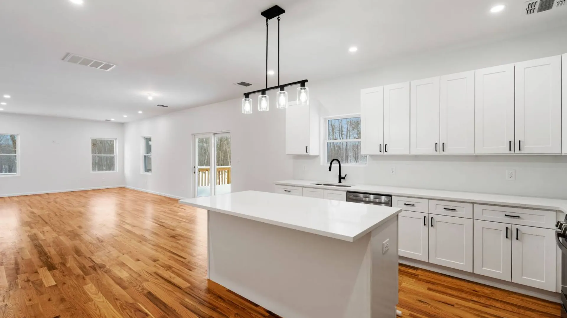 Property at 28 Northern Ave, Walden, NY 12586 4