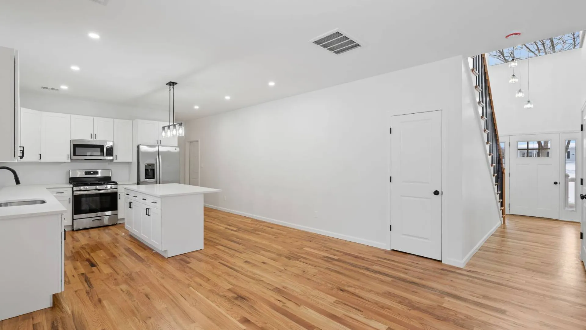 Property at 28 Northern Ave, Walden, NY 12586 6