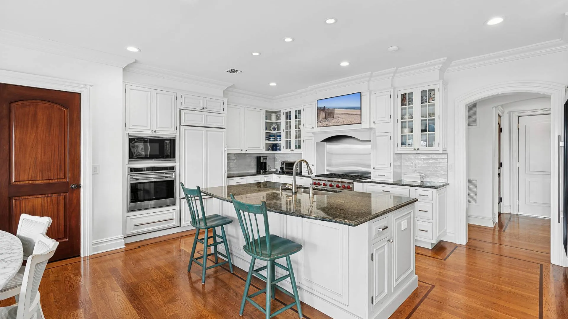 Property at 7 Kellis Way, Bridgehampton, NY 11932 8