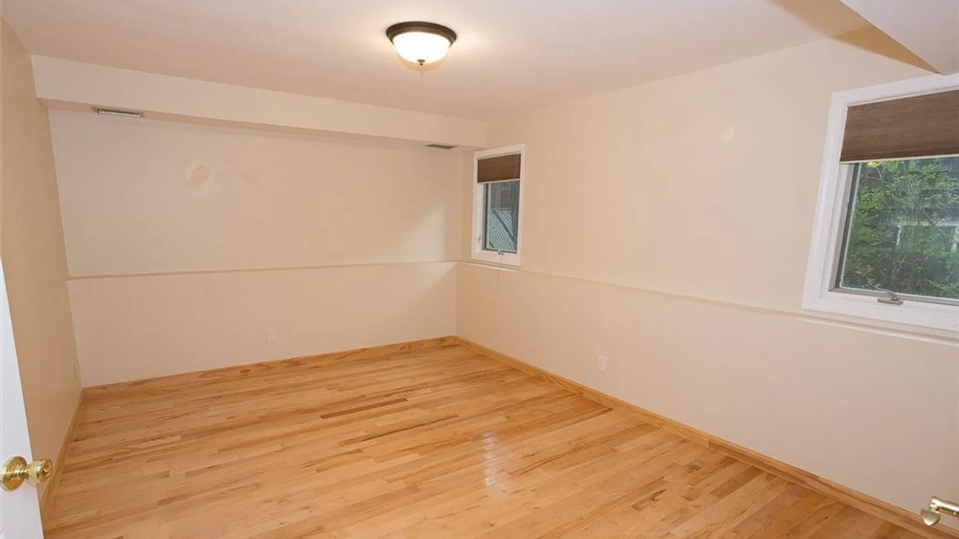 Property at 49 Soulice Place, New Rochelle, NY 10804 20