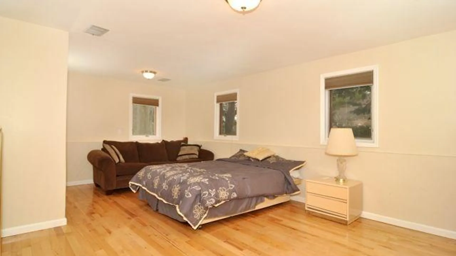 Property at 49 Soulice Place, New Rochelle, NY 10804 21