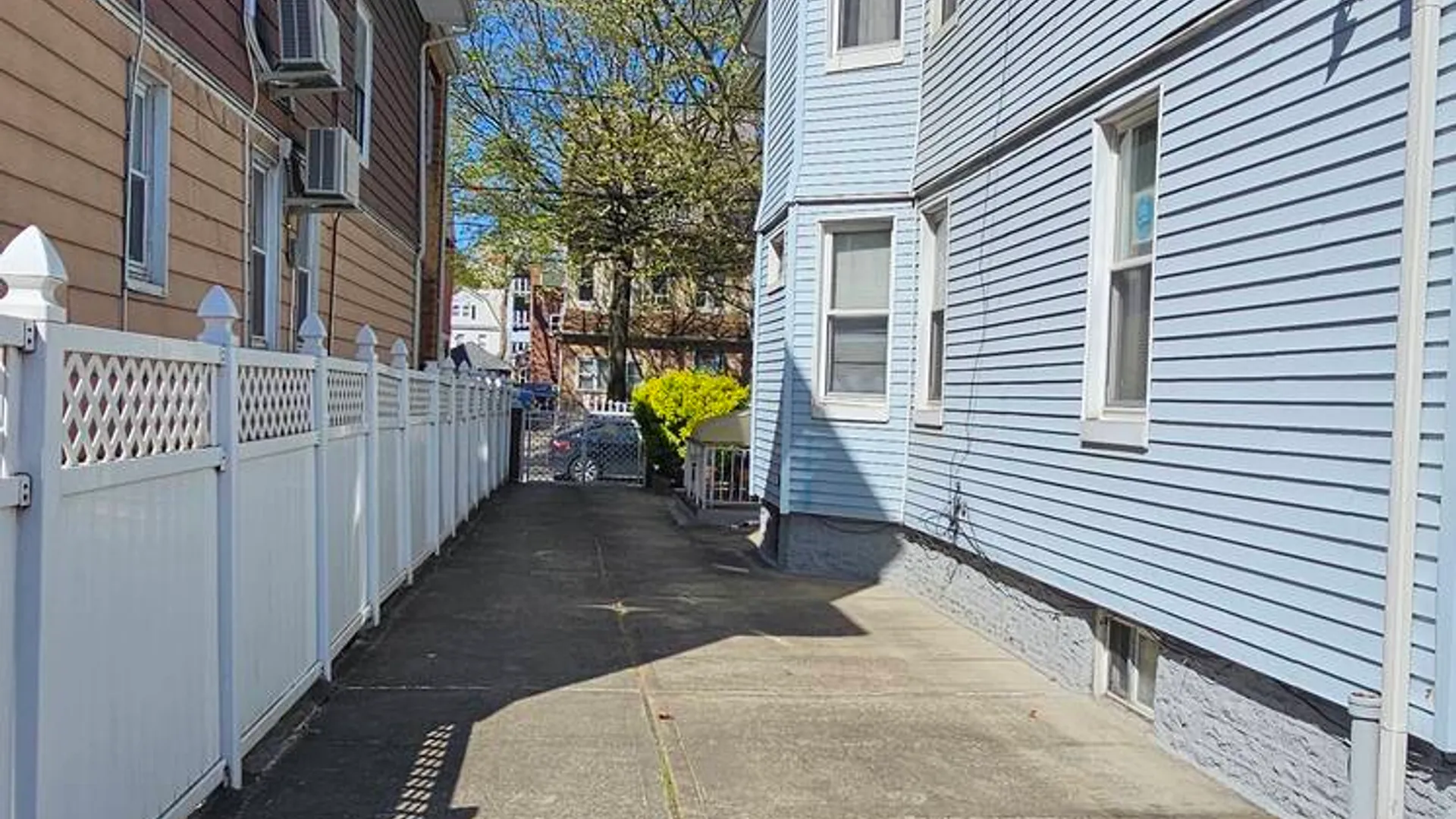 Property at 627 E 32nd St, Brooklyn, NY 11210 3