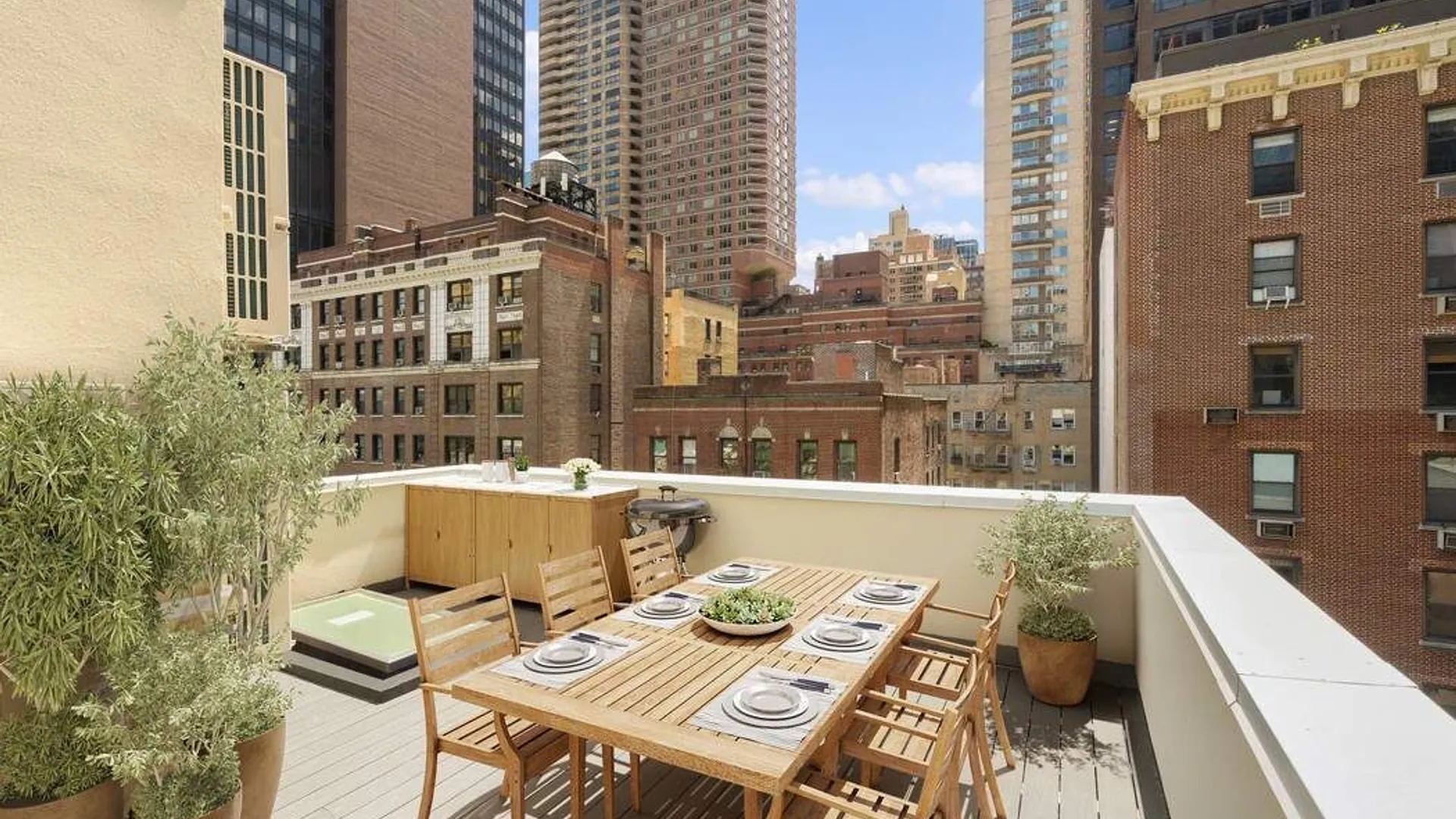 Property at 221 East 48th Street, New York, NY 10017 10