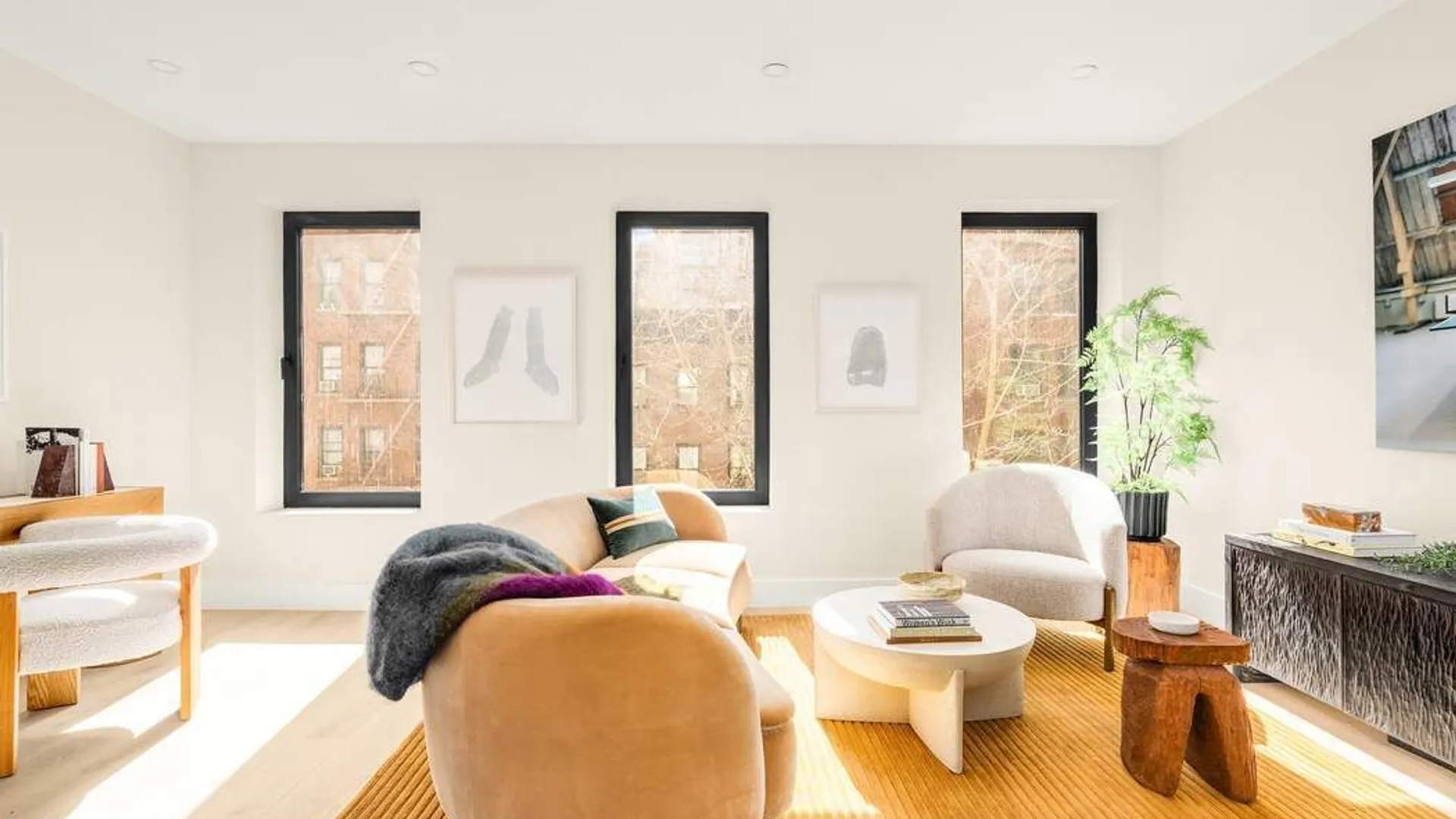 Property at 221 East 48th Street, New York, NY 10017 12