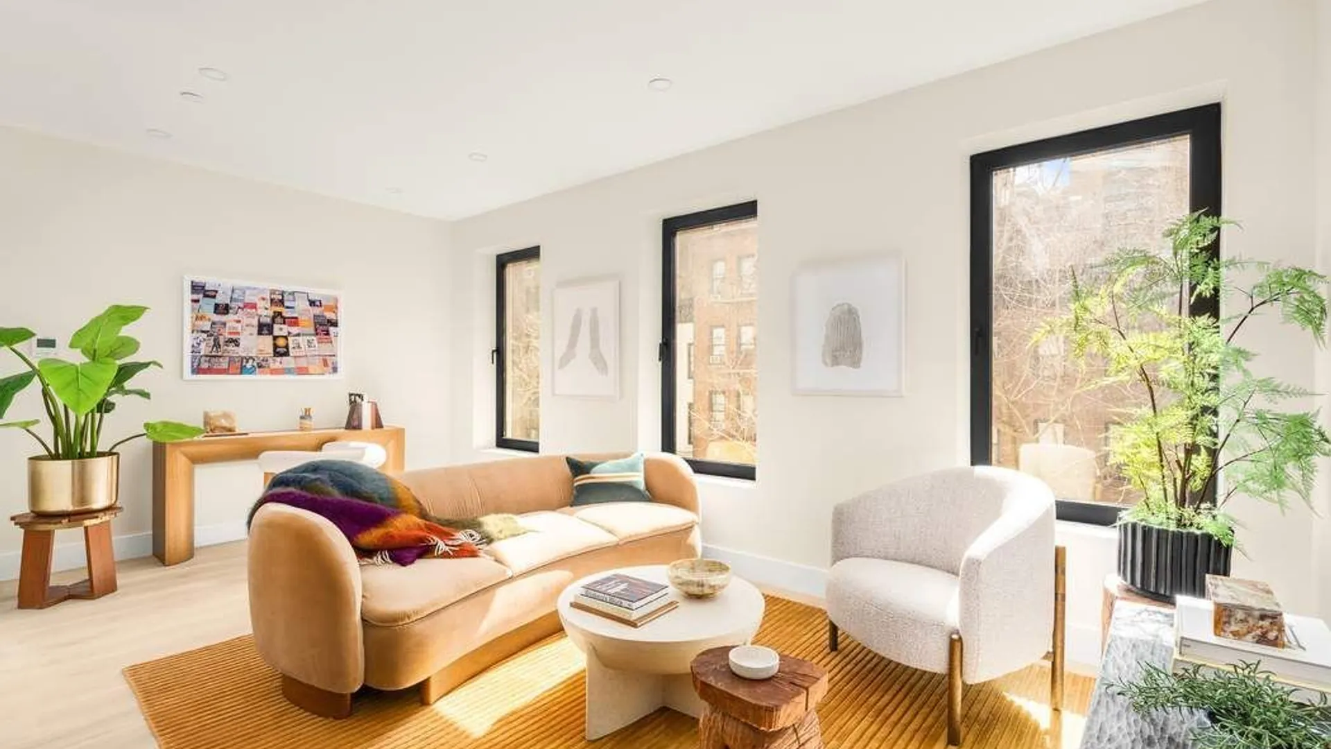 Property at 221 East 48th Street, New York, NY 10017 20