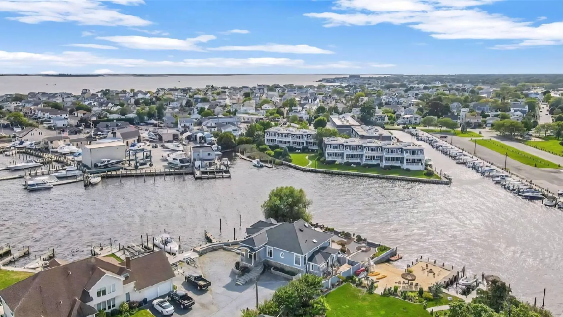 Property at 238 West Islip Rd, West Islip, NY 11795 2