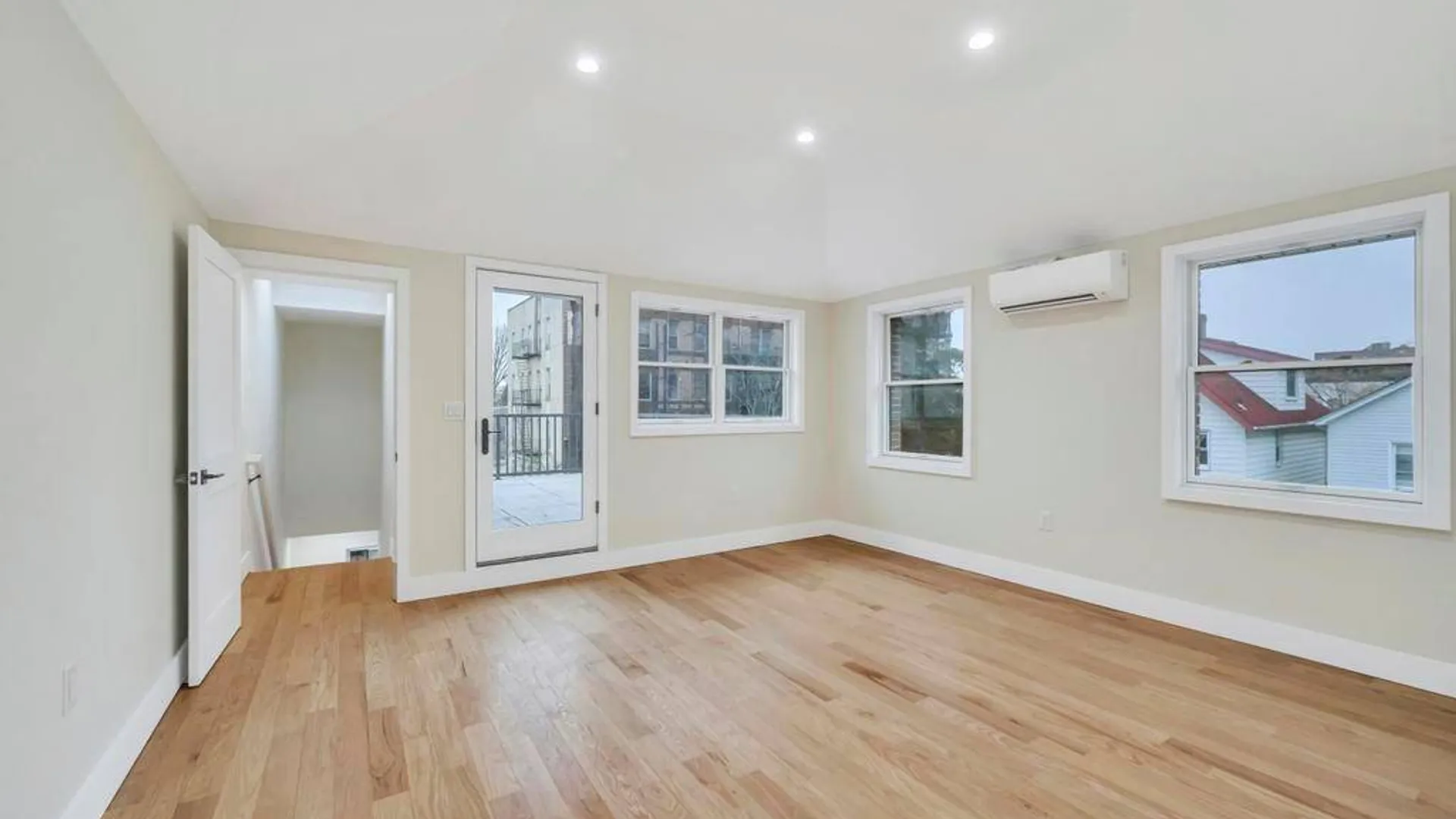 Property at 38-22 56 Street, New York, NY 11377 41