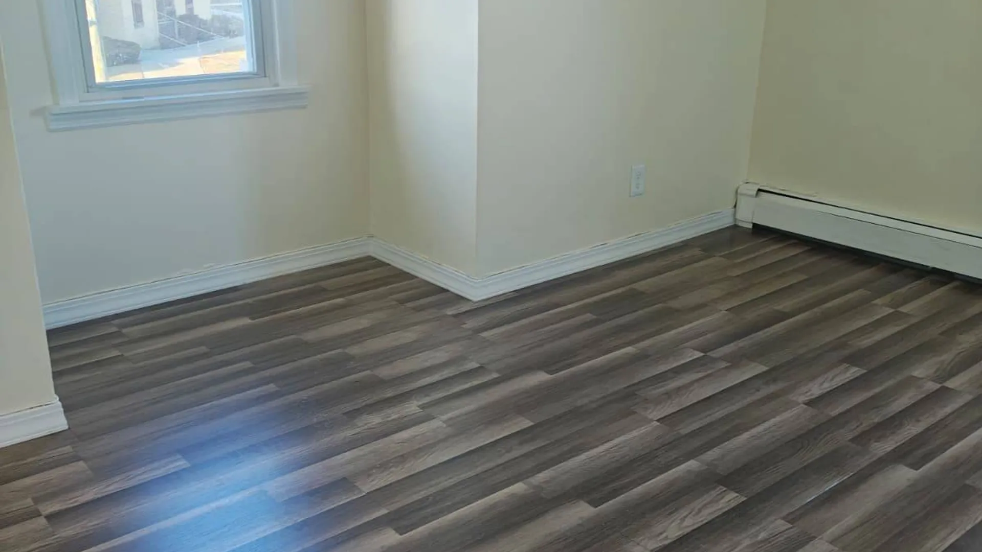 Property at ** Park Ave, Uniondale, NY 11553 4