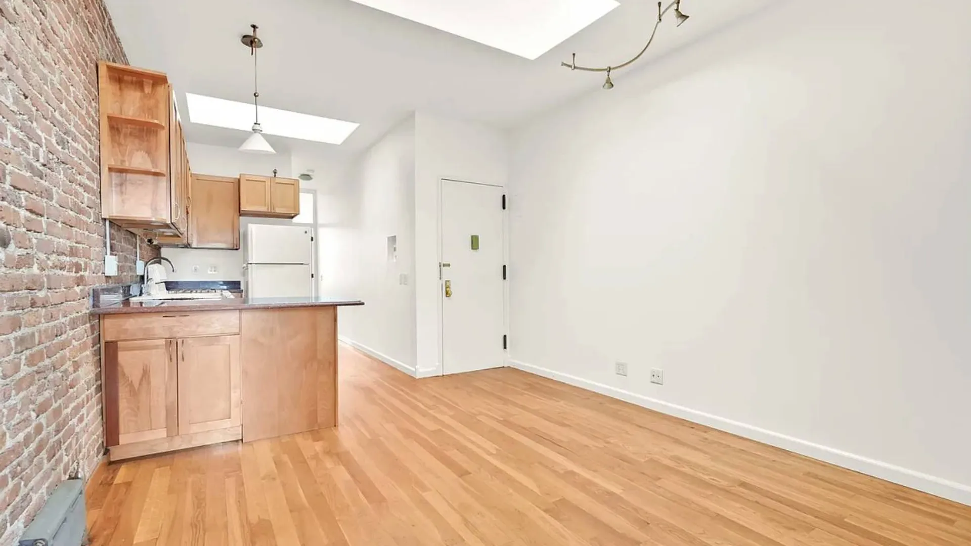 Property at 566 ONDERDONK AVENUE, RIDGEWOOD, NY 11385 5