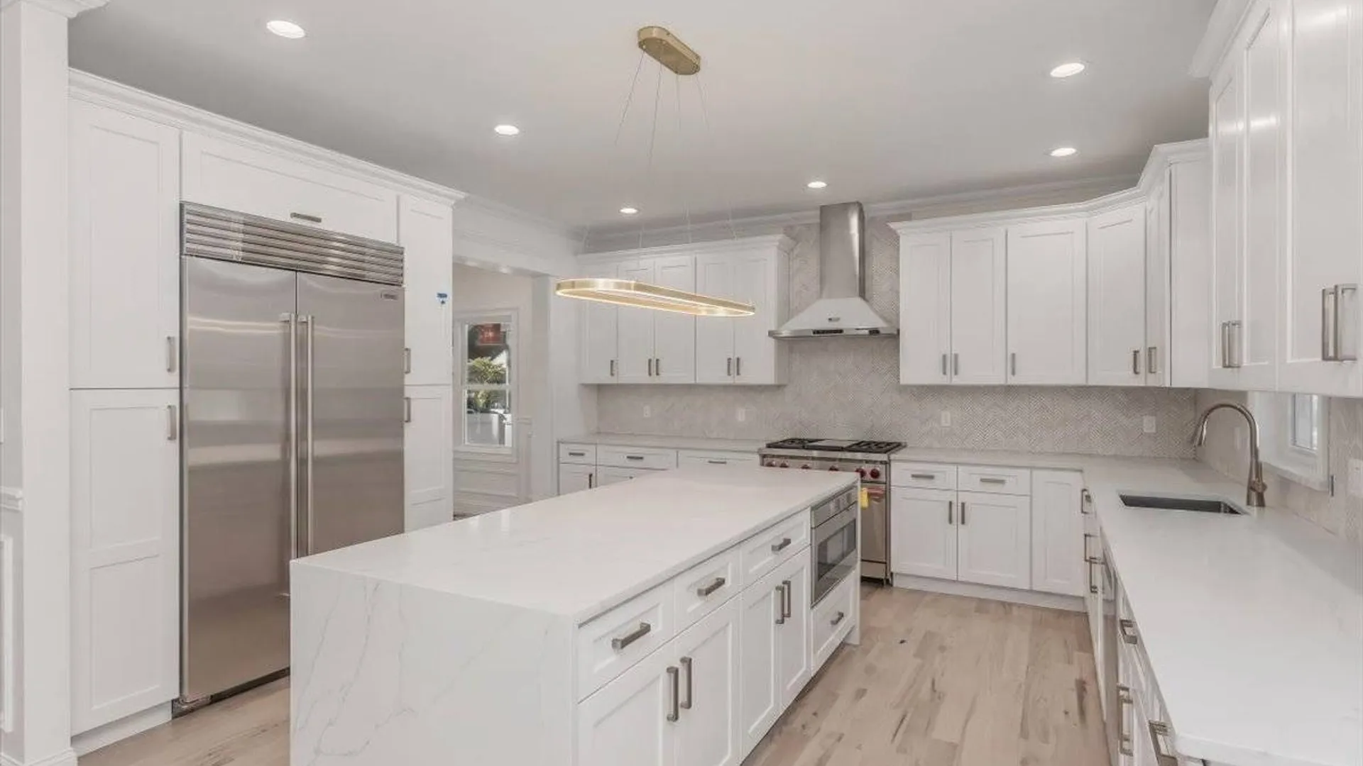 Property at 837 Cleveland St, West Hempstead, NY 11552 13