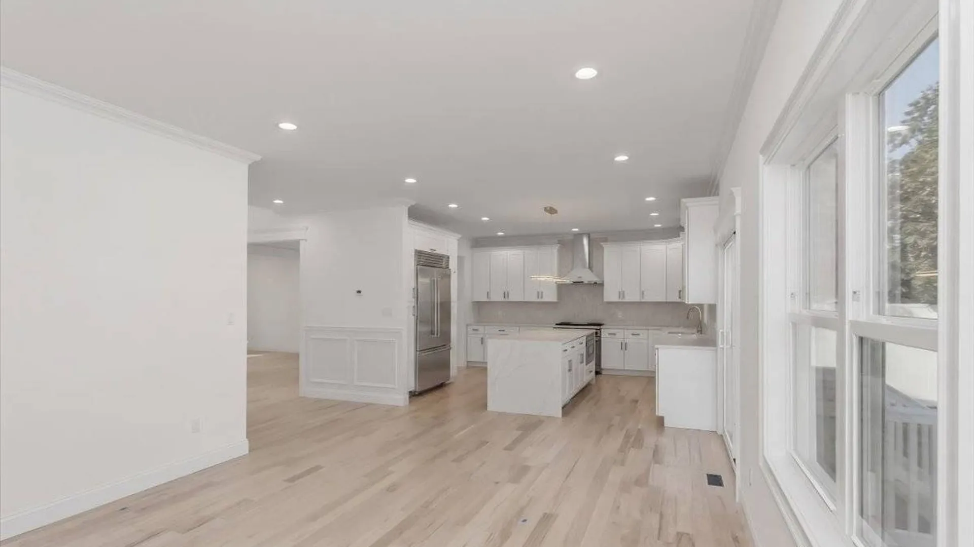 Property at 837 Cleveland St, West Hempstead, NY 11552 18