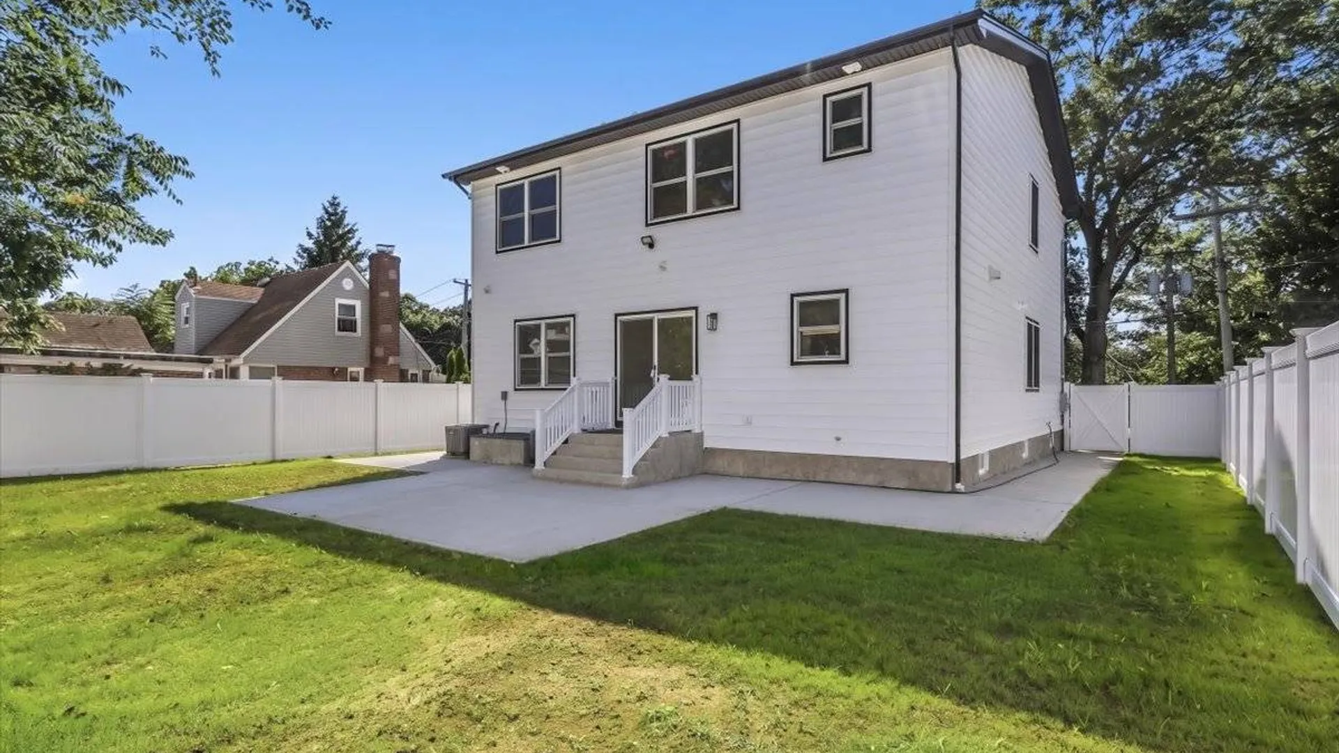 Property at 837 Cleveland St, West Hempstead, NY 11552 31