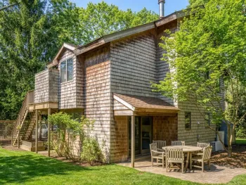 Property at 19 4TH ST, East Hampton, NY 11937