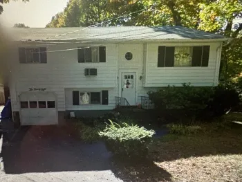 Property at 298 Locust Dr, Rocky Point, NY 11778