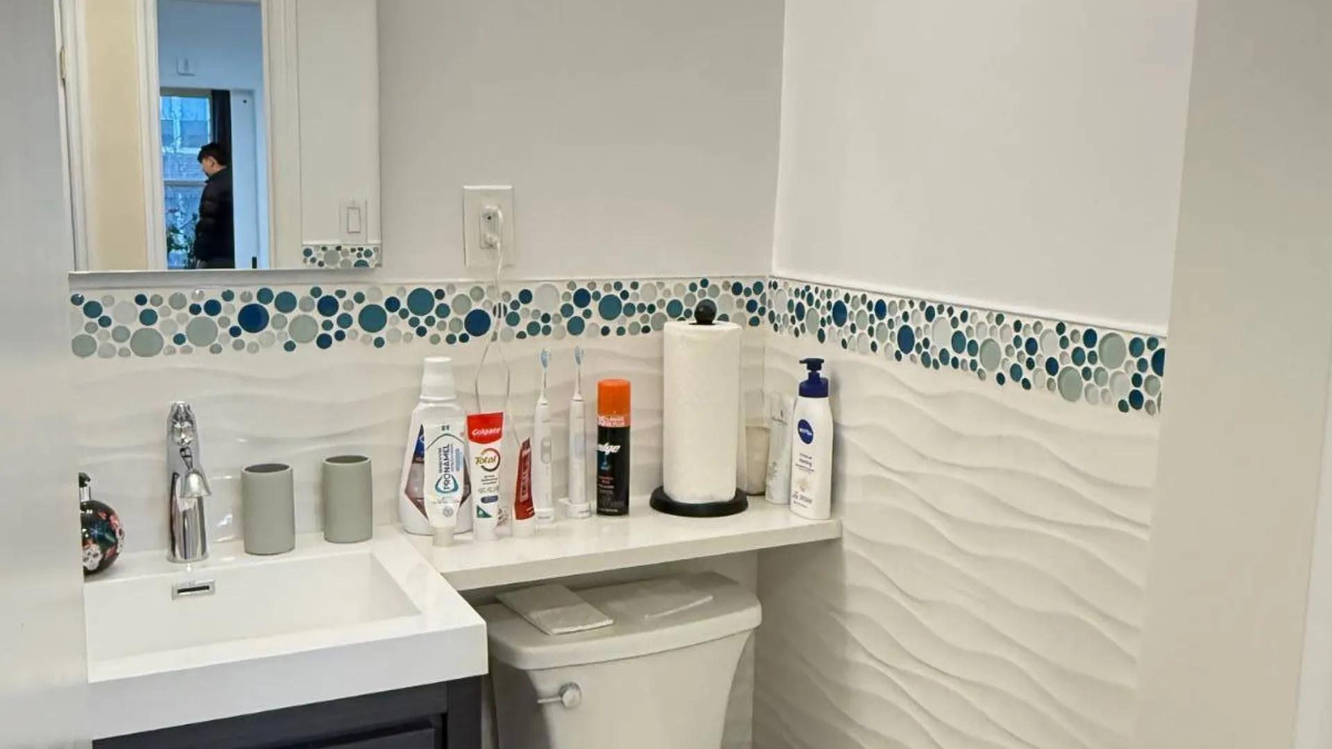 Property at 142-05 Roosevelt Ave., Flushing, NY 11354 10
