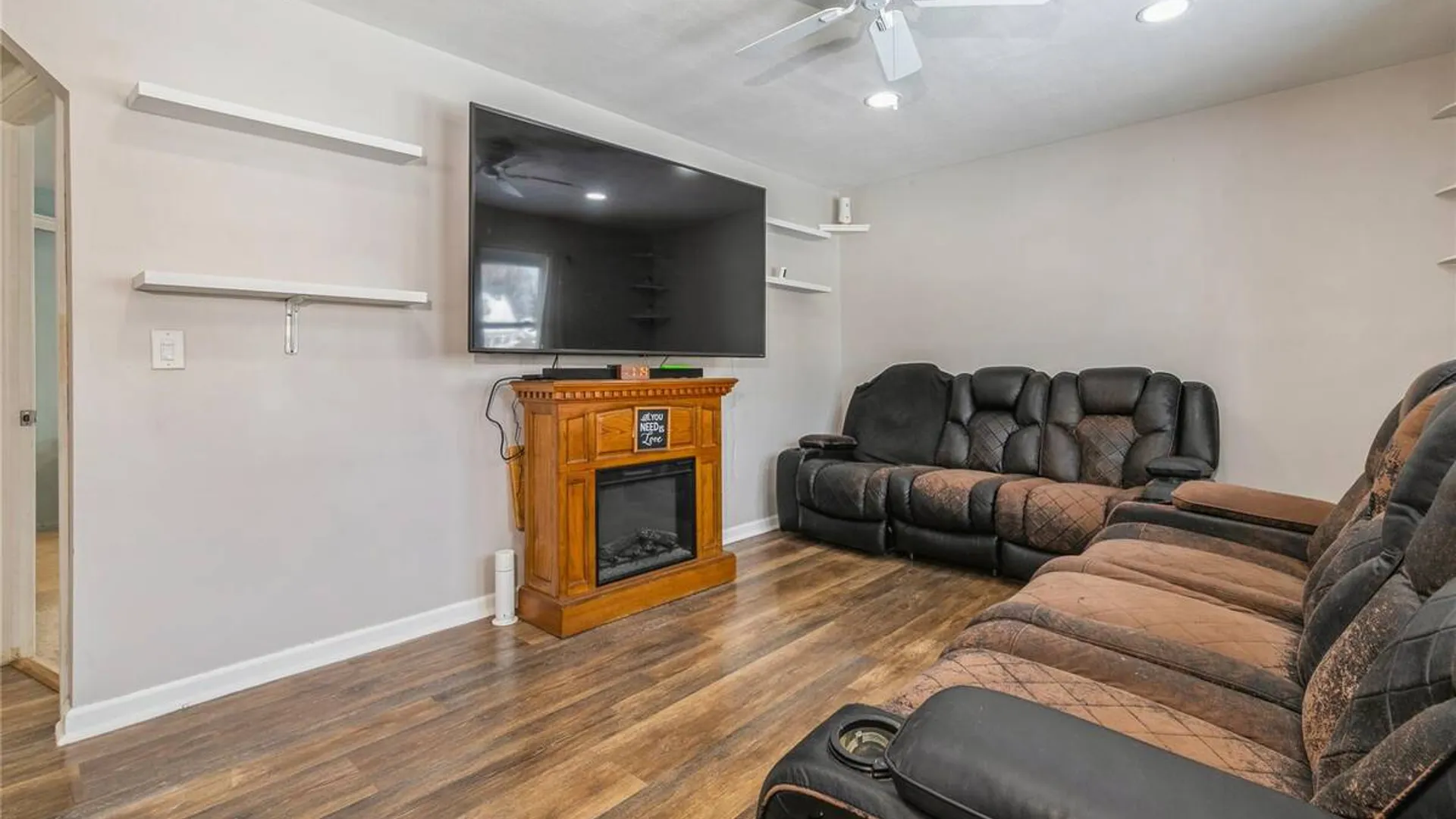 Property at 10 Hickory Street, Central Islip, NY 11722 5