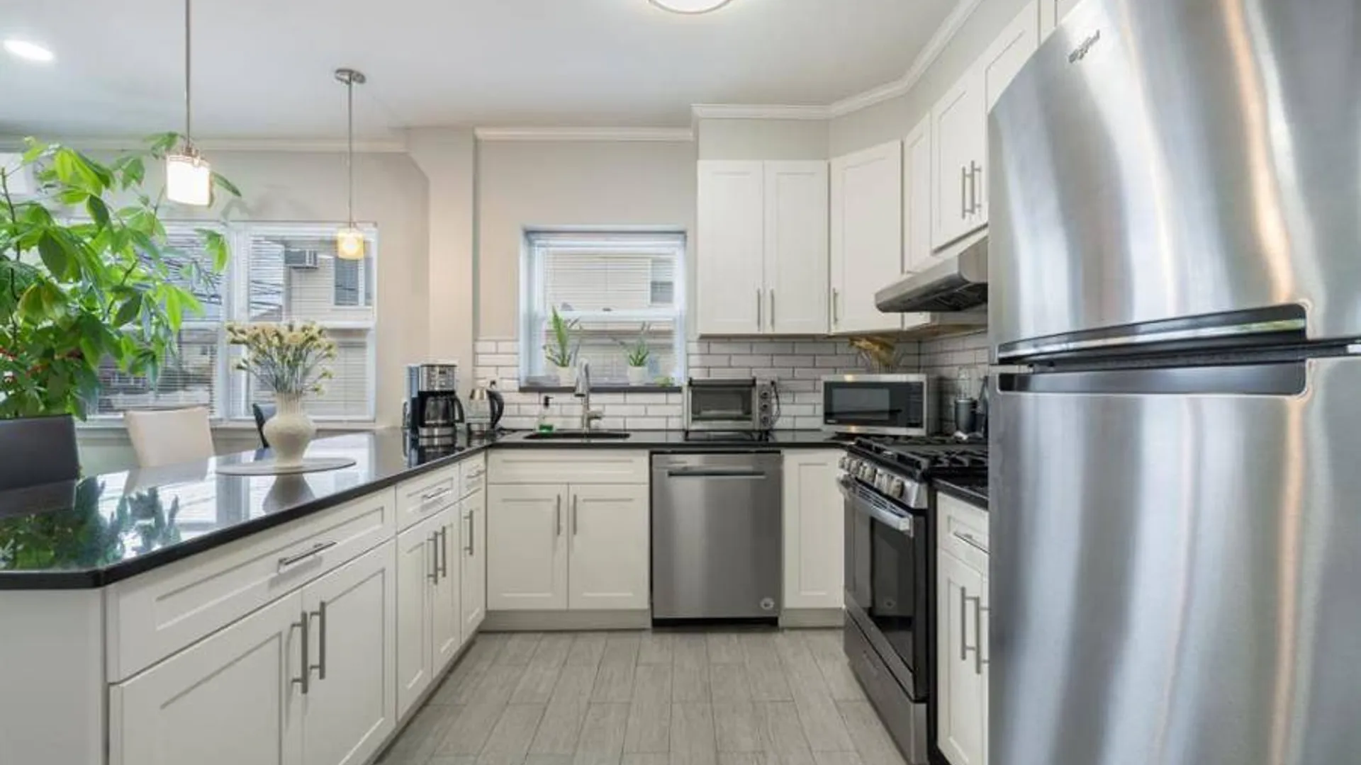 Property at 226-10 147th Ave, Springfield Gardens, NY 11413 4
