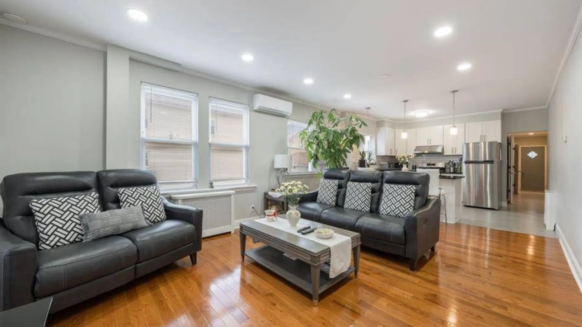 Property at 226-10 147th Ave, Springfield Gardens, NY 11413 8