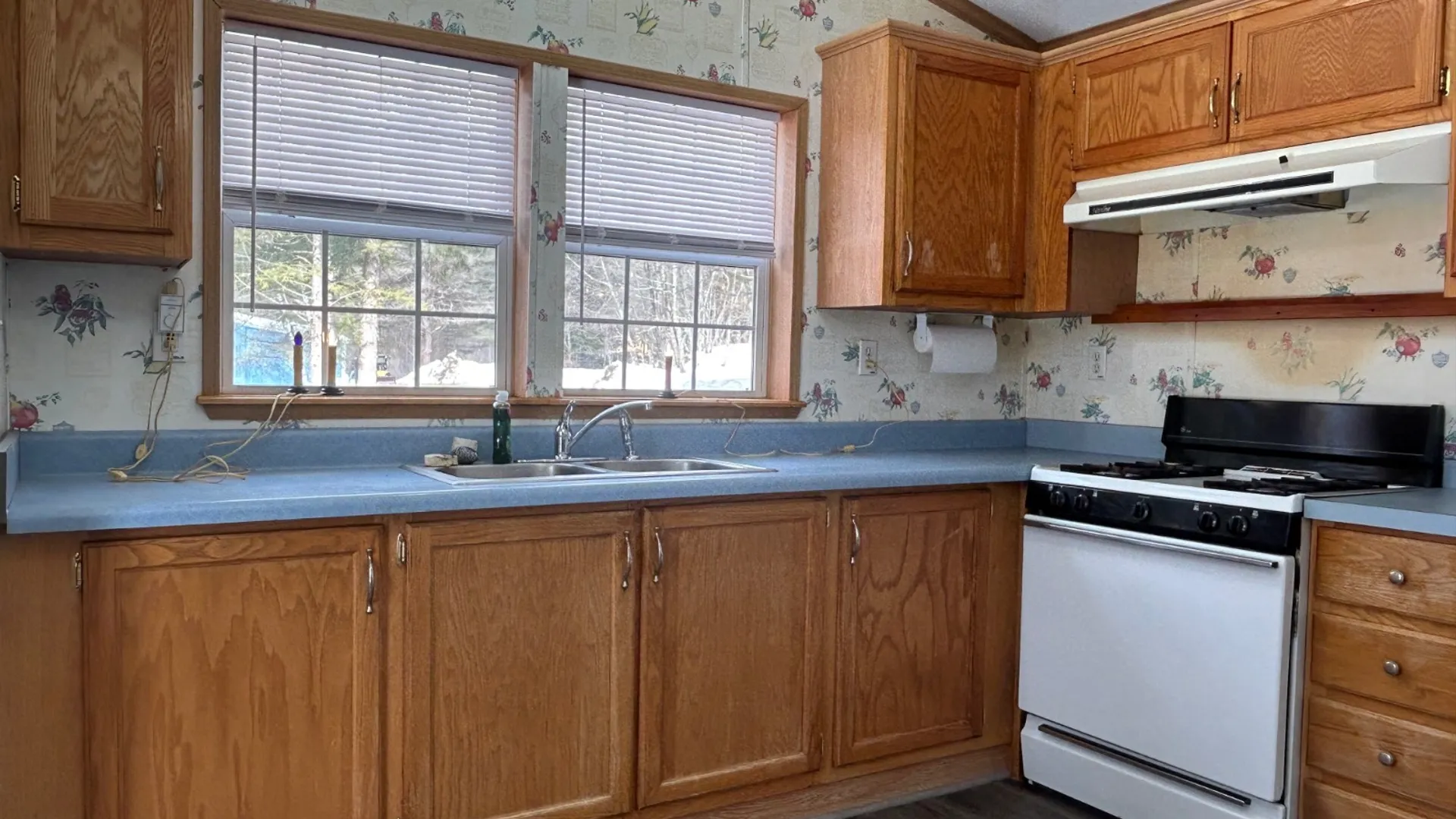 Property at 928 County Hwy 123, Mayfield, NY 12117 27
