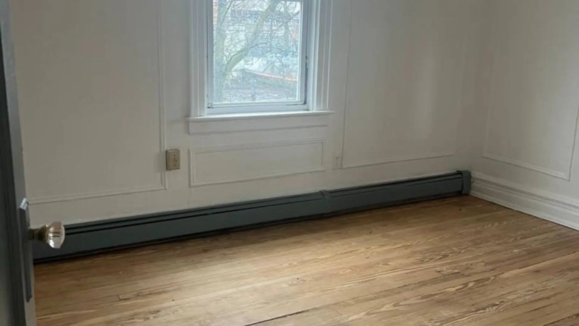 Property at 854E 229th Street, Bronx, NY 10466 4
