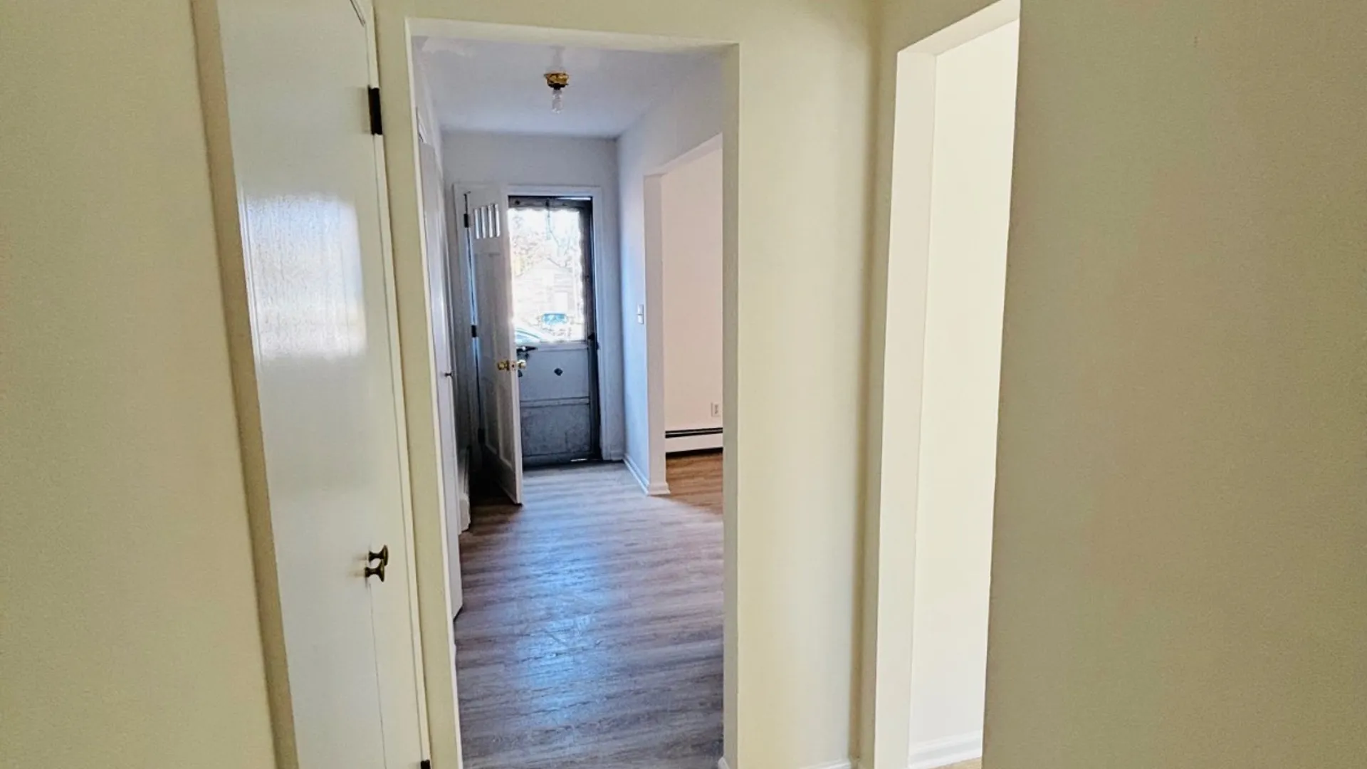 Property at 21 Anstice st, Oyster Bay, NY 11771 8