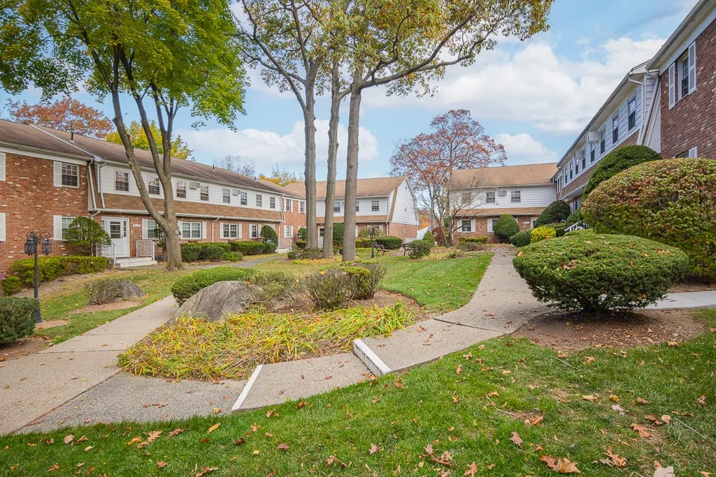 Property at 54 Parkside Drive, Suffern, NY 10901