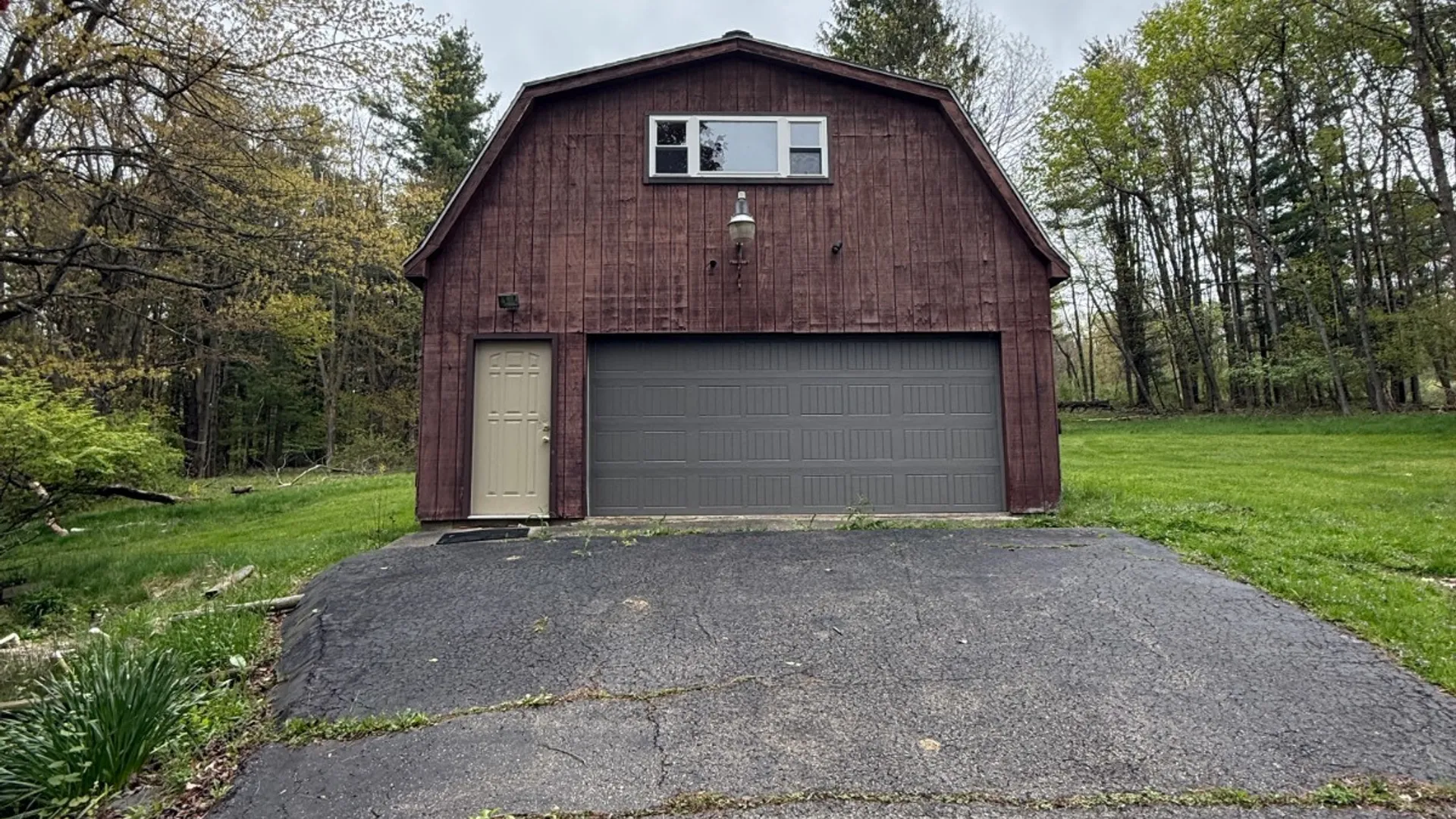 Property at 884 Bunn Hill RD, Vestal, NY 13850 9