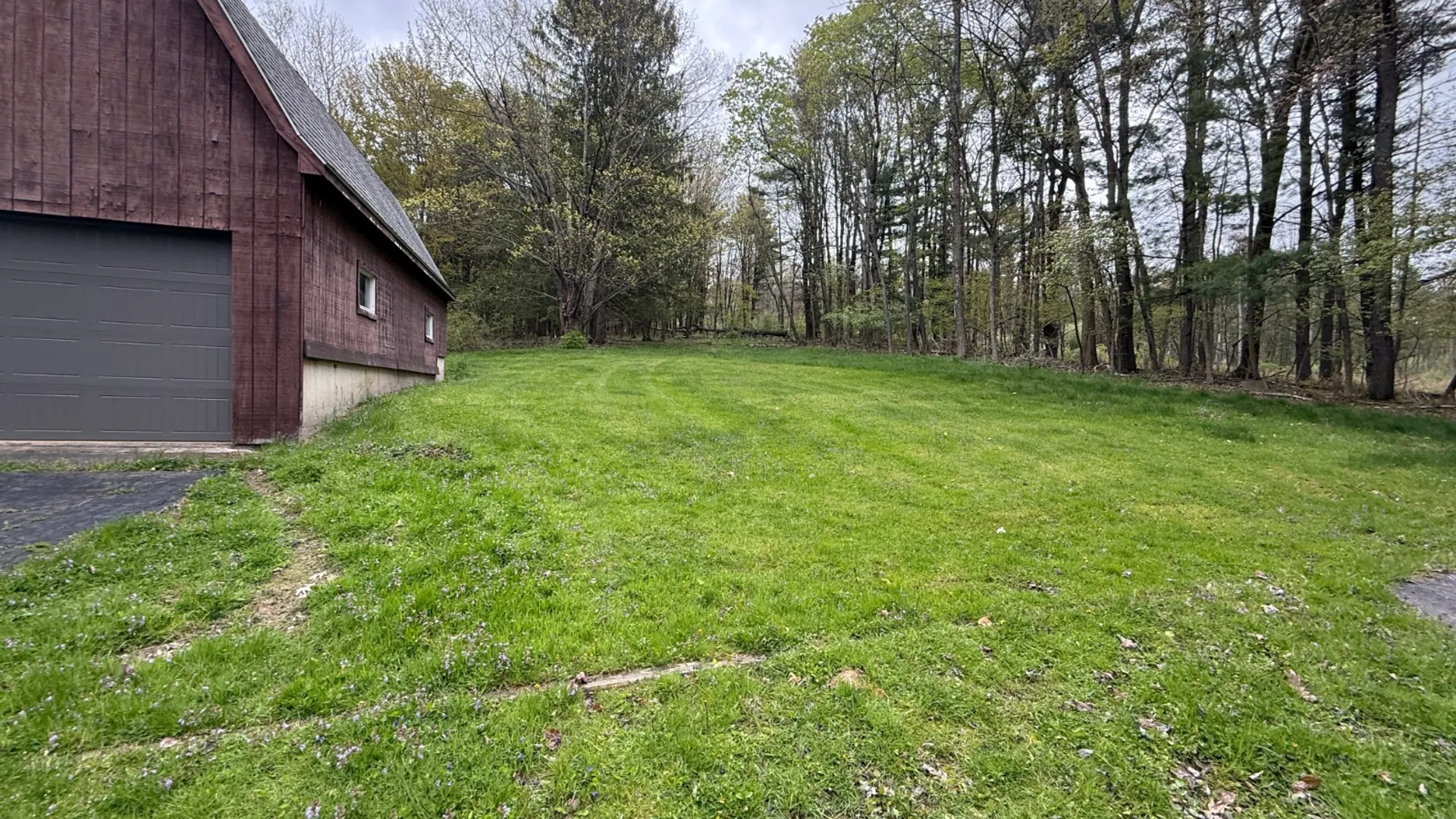 Property at 884 Bunn Hill RD, Vestal, NY 13850 11