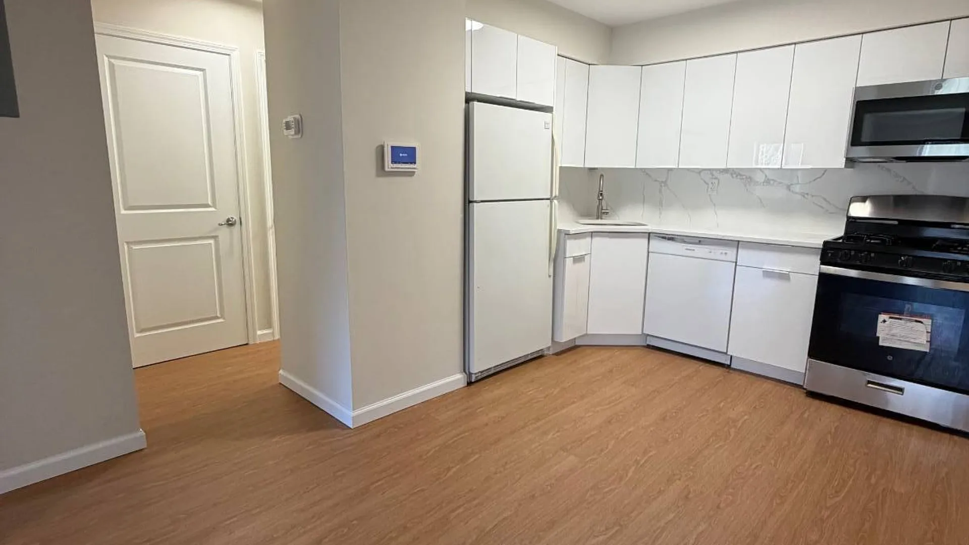 Property at 2811 E 26th ST, Brooklyn, NY 11235 6