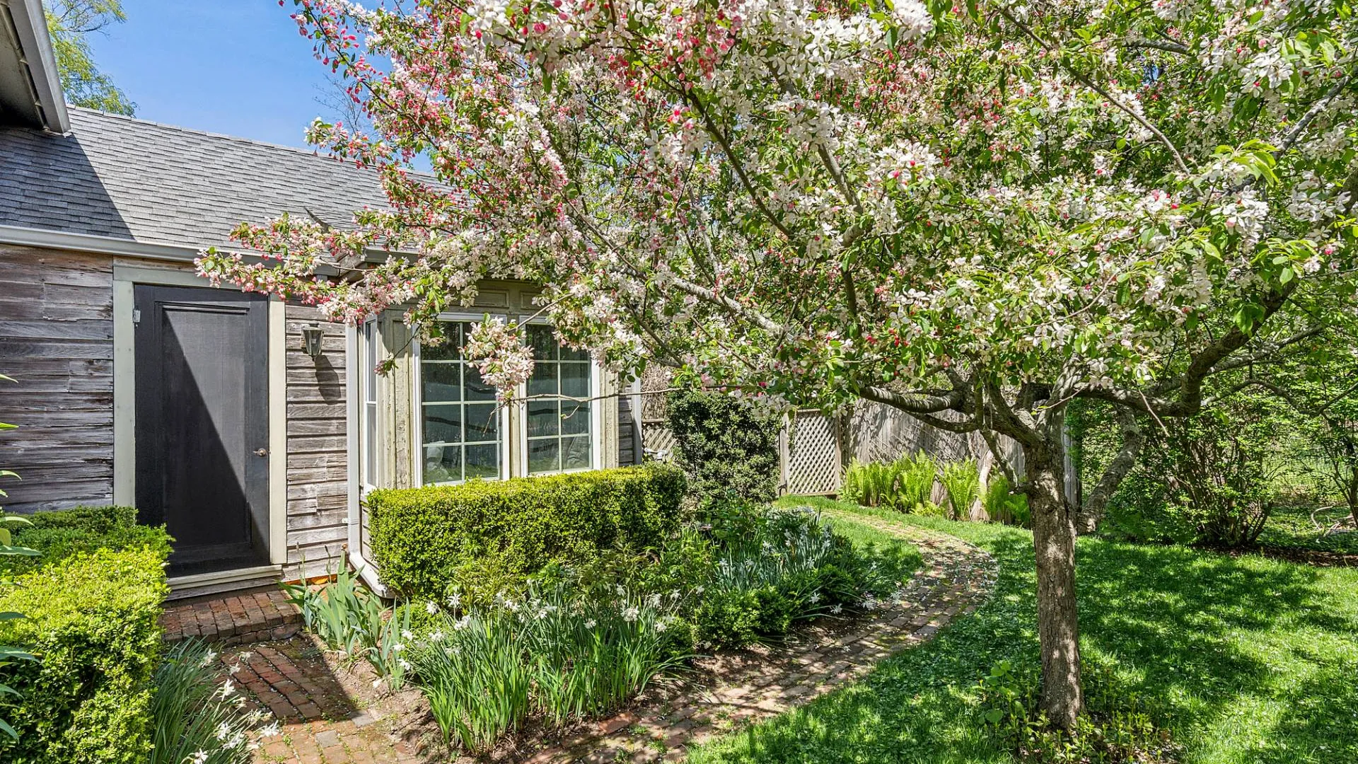 Property at 16 Redwood Road, Sag Harbor Village, NY 11963 15